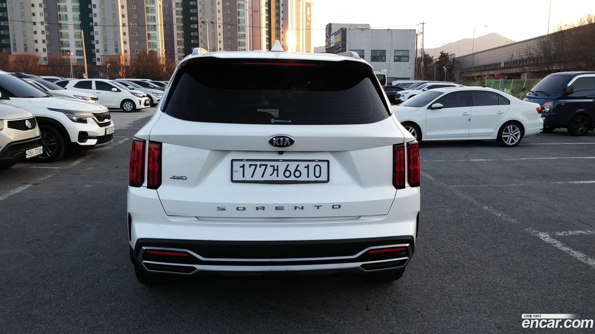 Main__Slider__Photo:Sorento Kia 2020.5-5