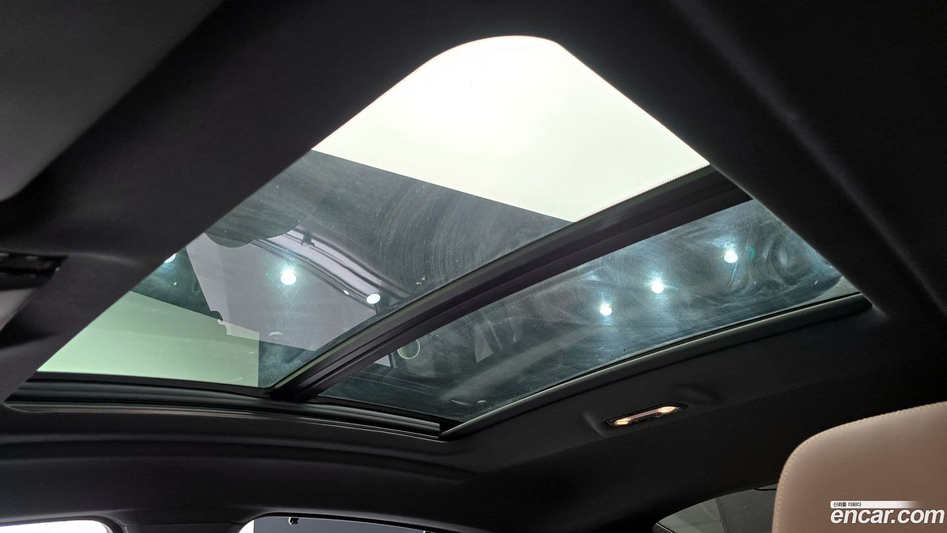 Main__Slider__Photo:X6 BMW 2025.0-17