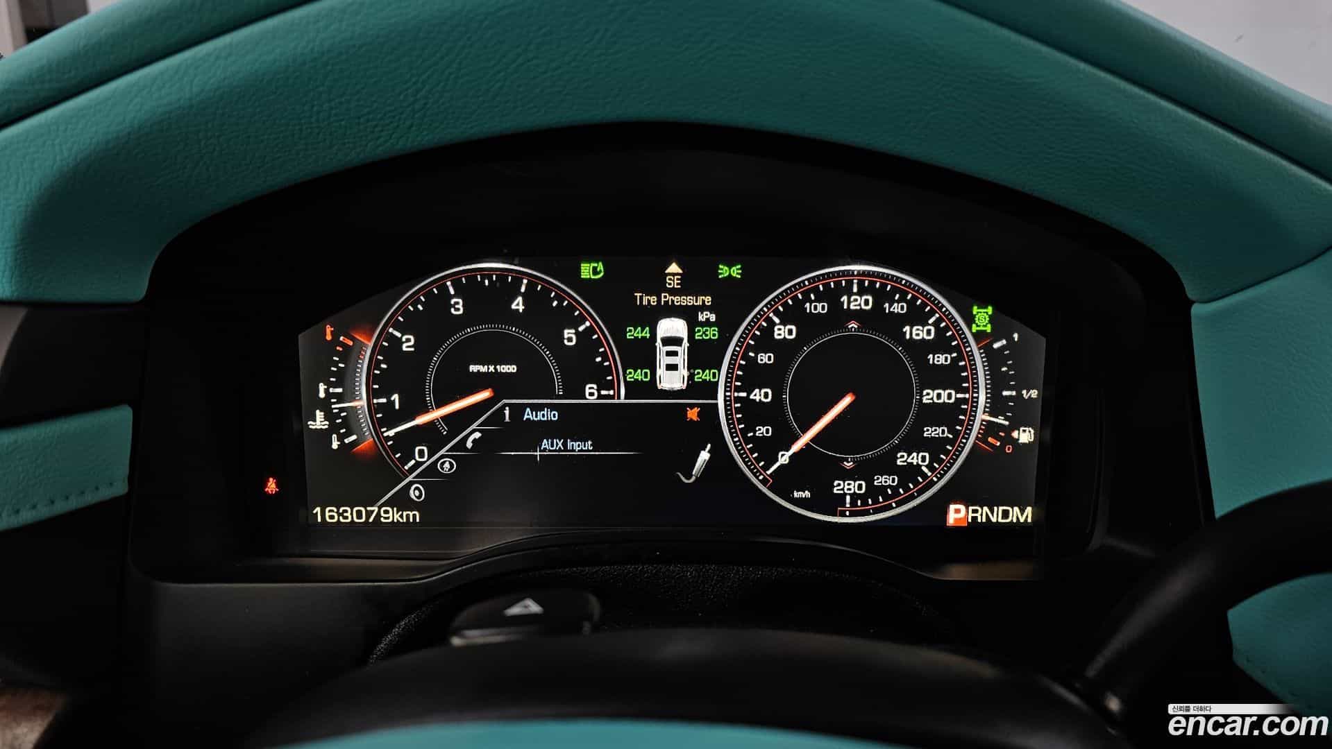 Escalade Cadillac 2015.3-INNER-008