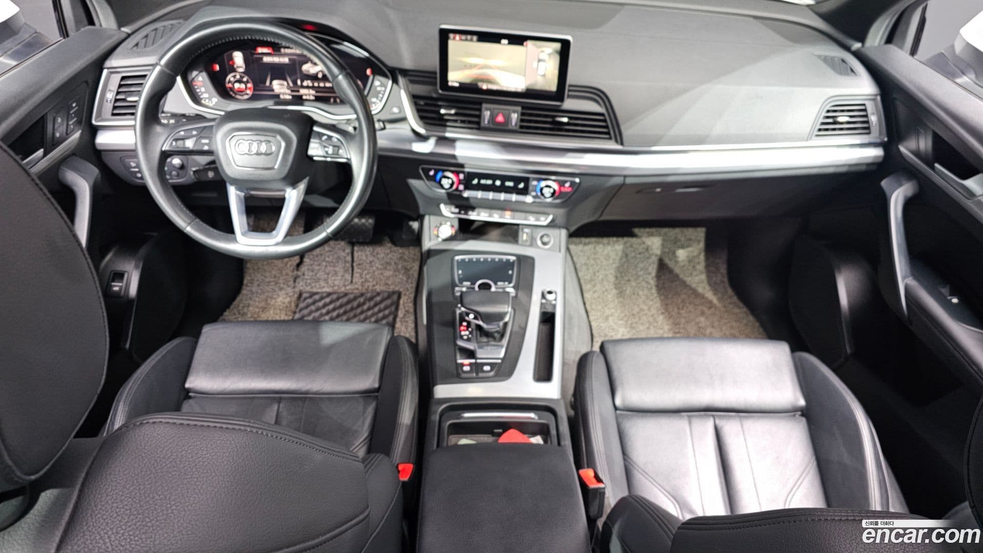 Main__Slider__Photo:Q5 Audi 2020.8-6