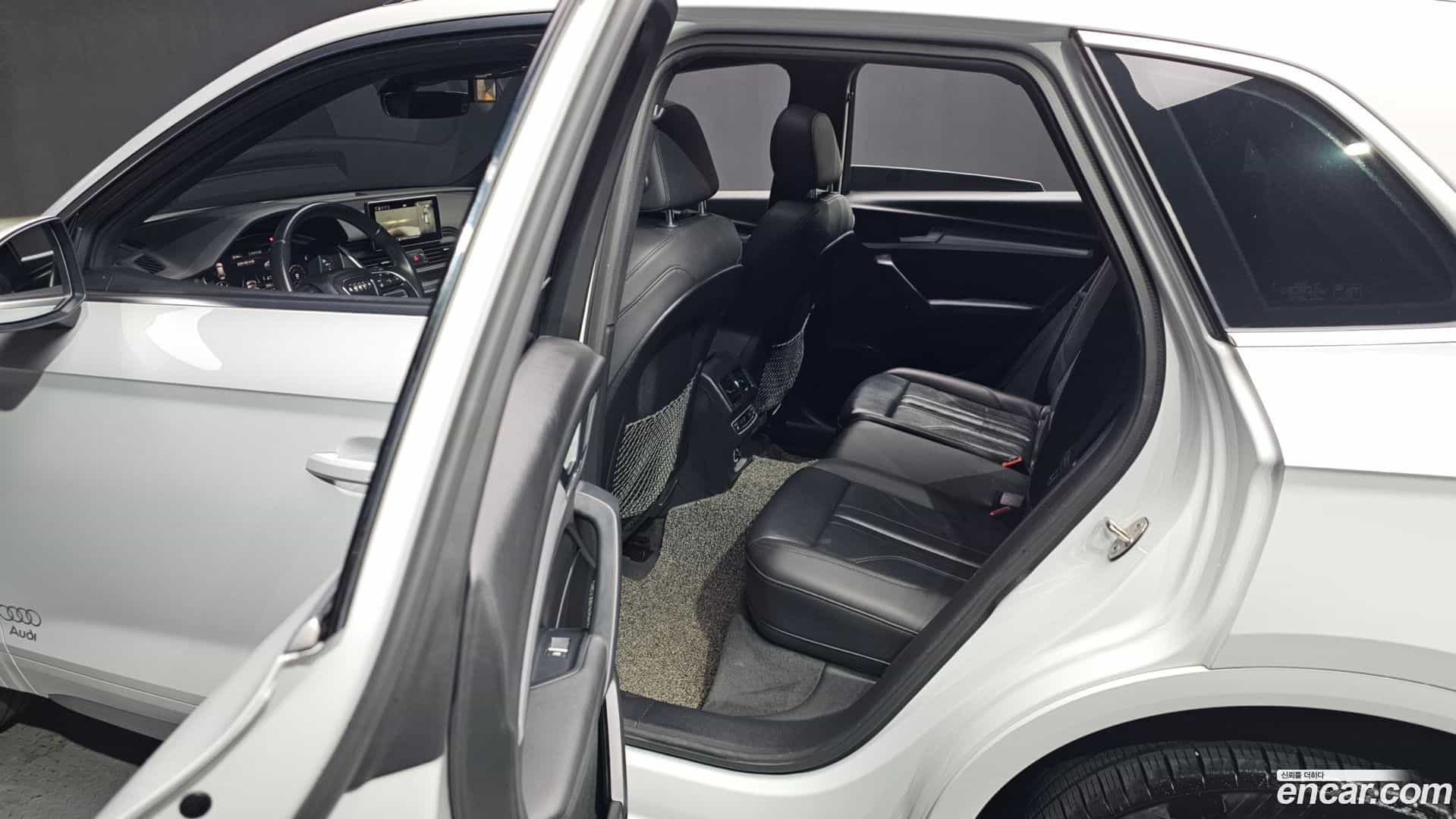 Q5 Audi 2020.8-OPTION-017