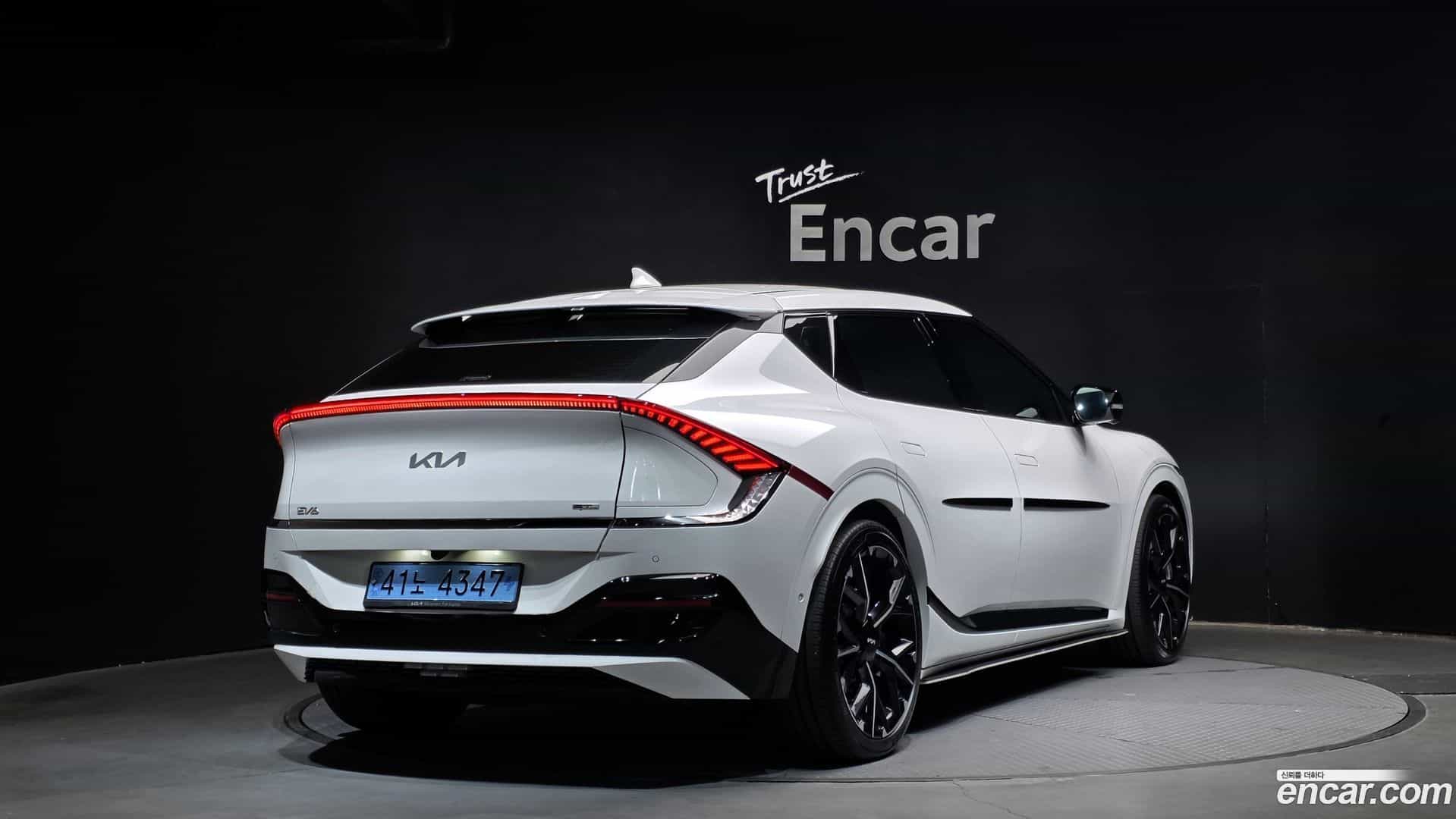 EV6 Kia 2023.11-OUTER-002