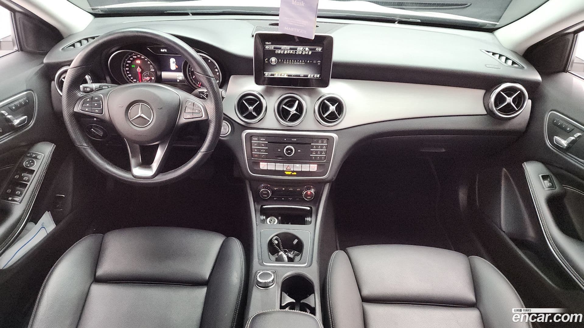 Main__Slider__Photo:GLA-Class Mercedes-Benz 2019.4-6