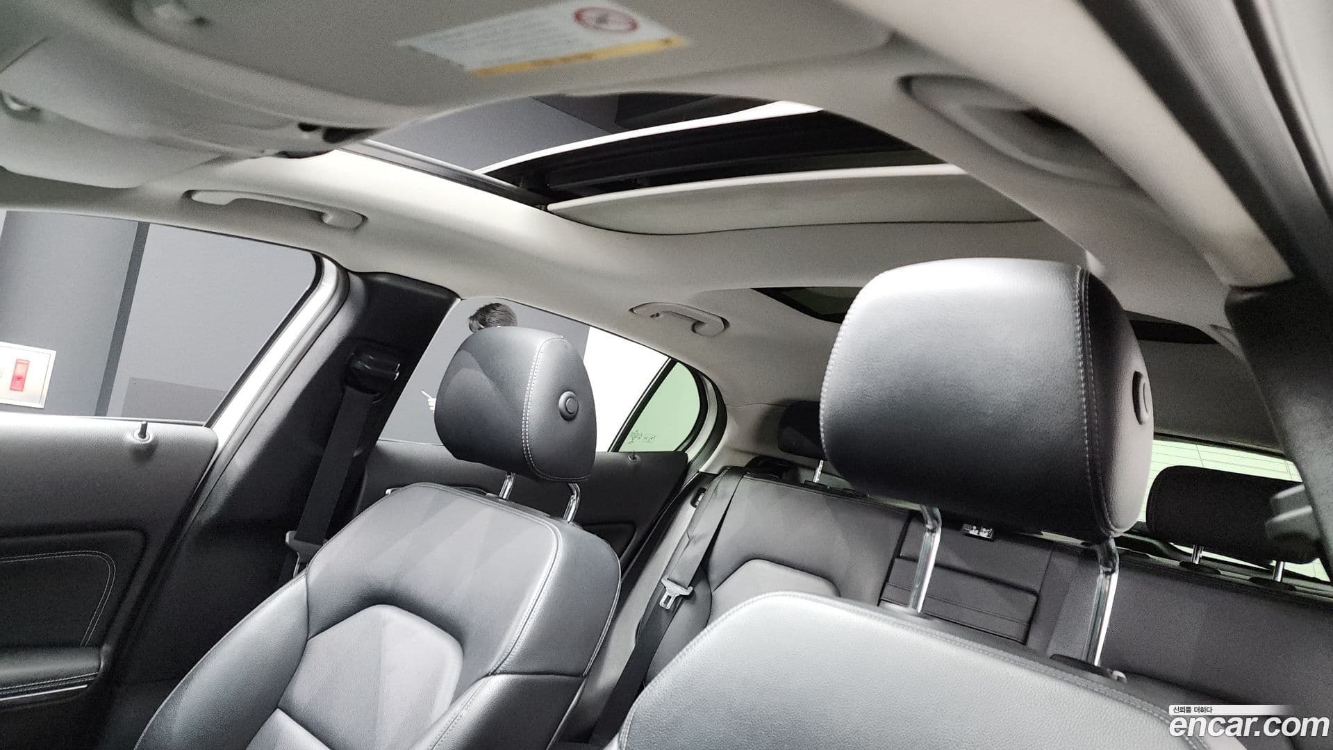 Main__Slider__Photo:GLA-Class Mercedes-Benz 2019.4-14