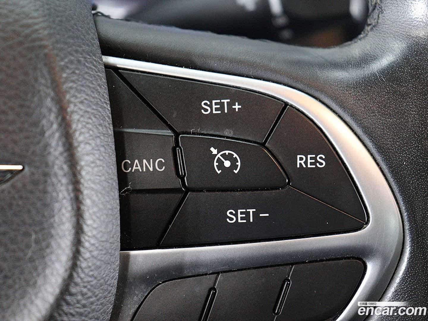 200 Chrysler 2015.11-OPTION-017