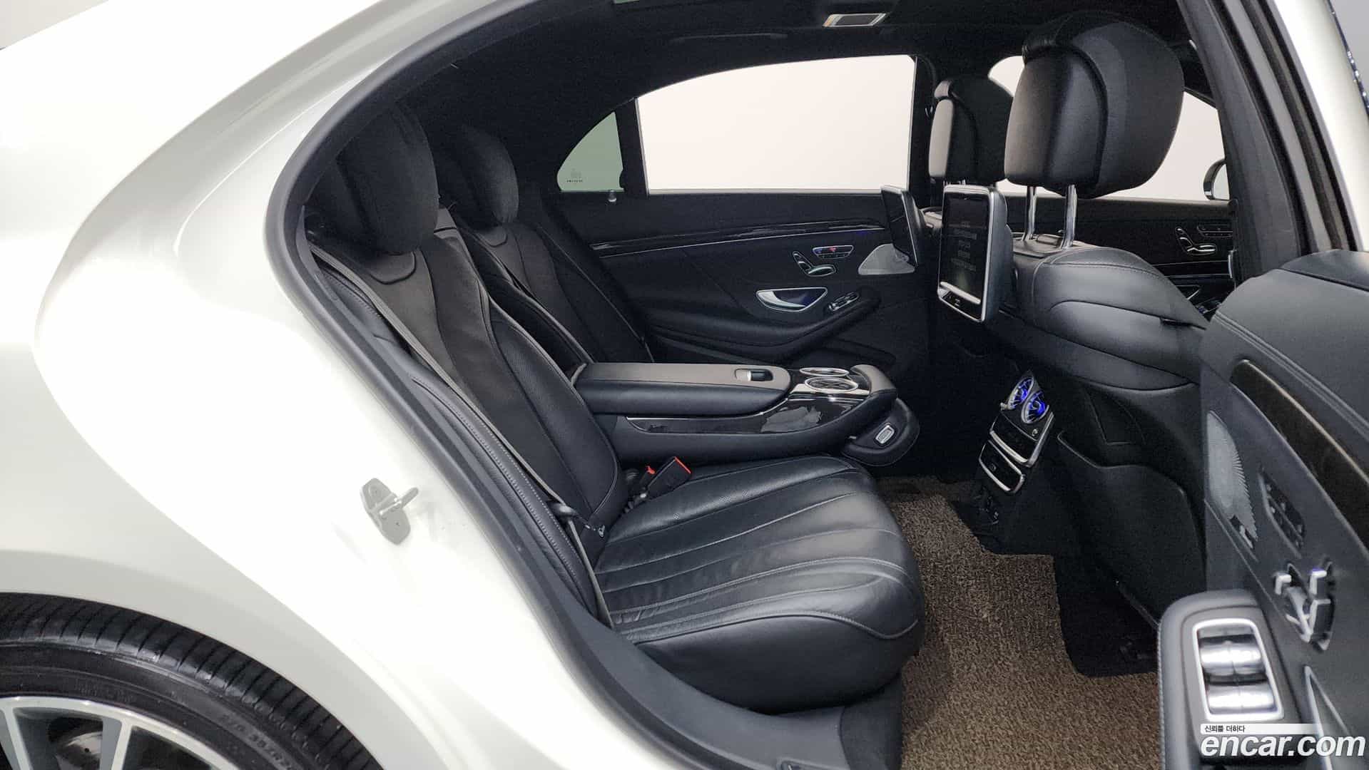 S-Class Mercedes-Benz 2016.0-OPTION-016