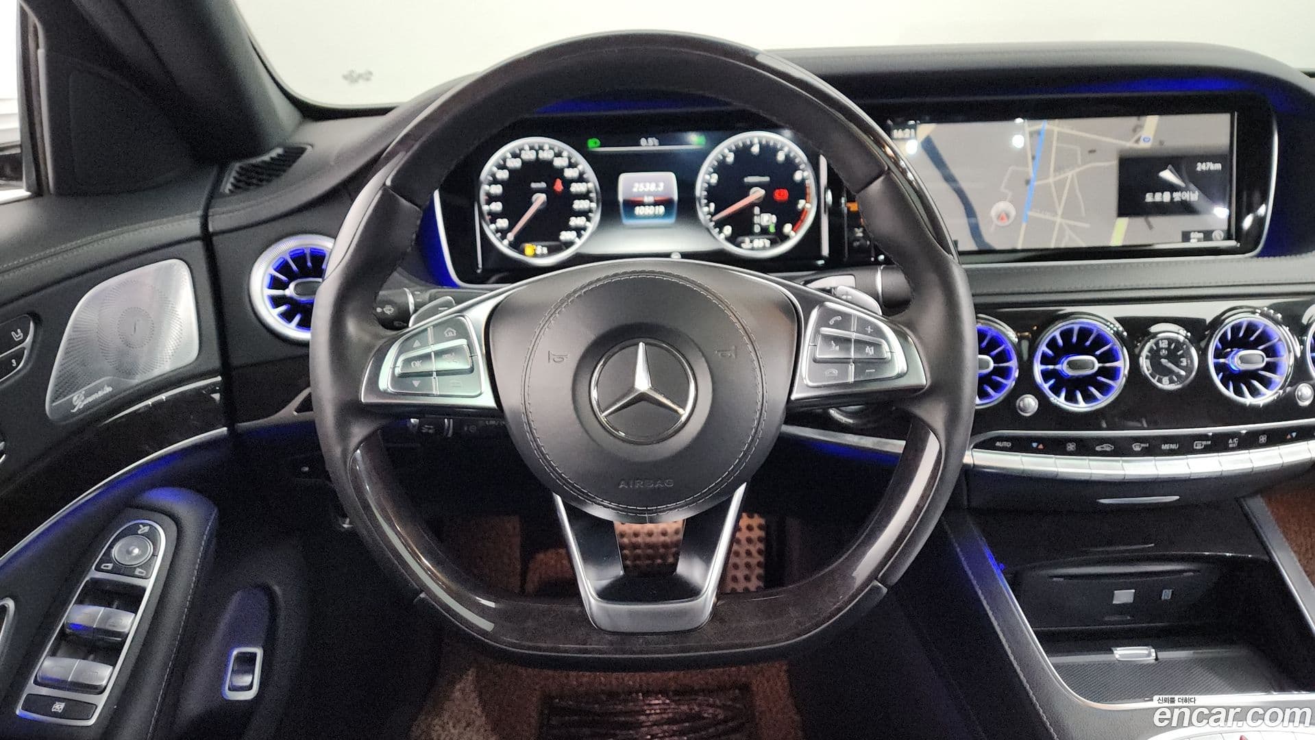 Main__Slider__Photo:S-Class Mercedes-Benz 2016.0-12