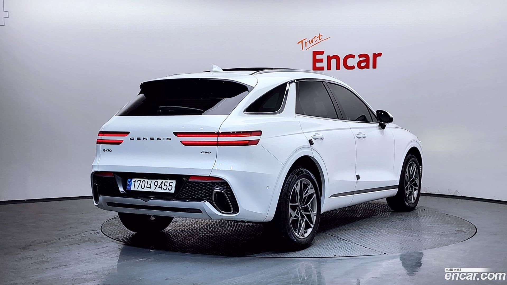 Main__Slider__Photo:GV70 Genesis 2021.7-1