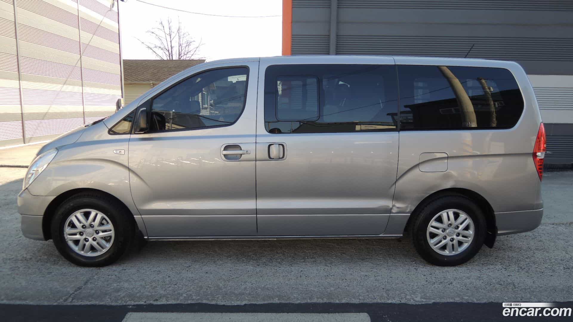 Starex Hyundai 2015.11-INNER-007