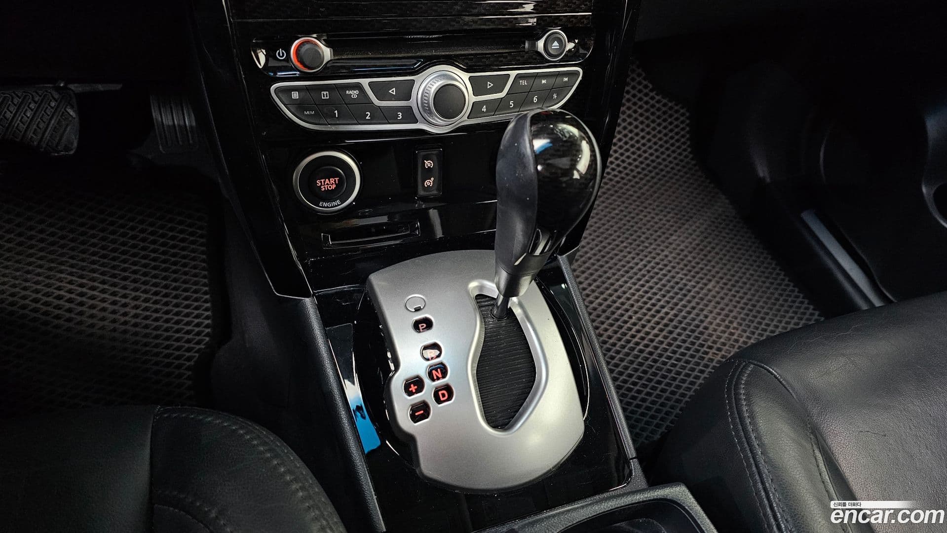 Main__Slider__Photo:QM5 Renault-KoreaSamsung 2010.10-8