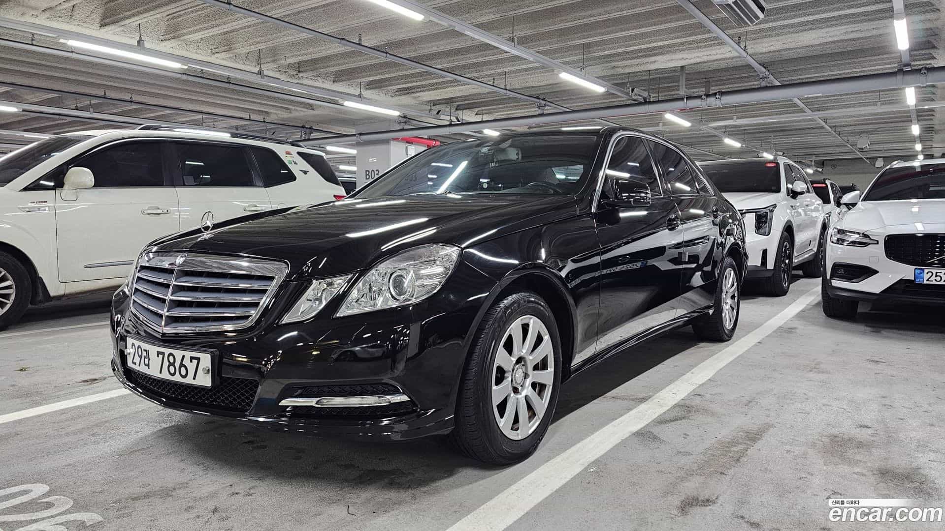 E-Class Mercedes-Benz 2011.11-OUTER-001