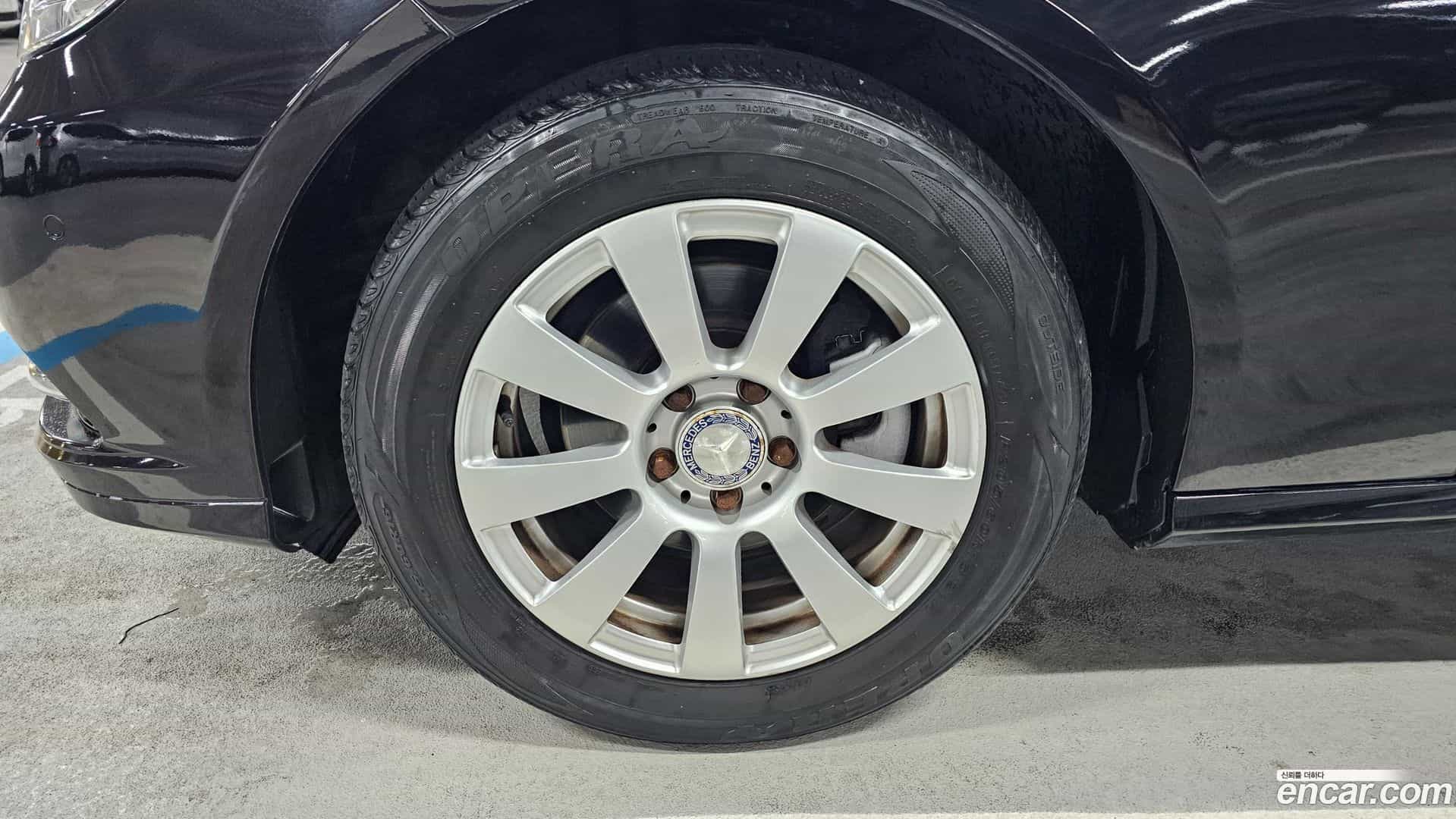 E-Class Mercedes-Benz 2011.11-OUTER-005