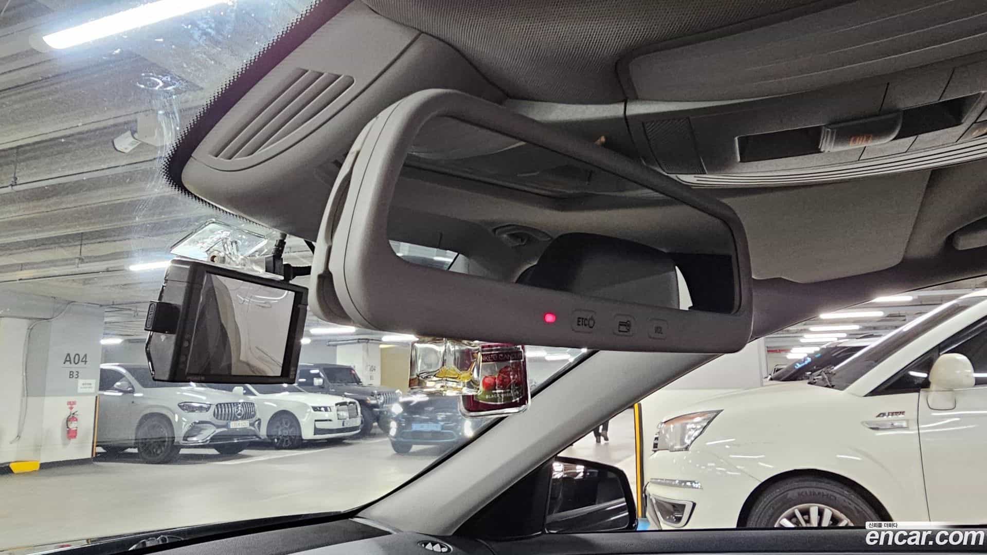 E-Class Mercedes-Benz 2011.11-OPTION-020