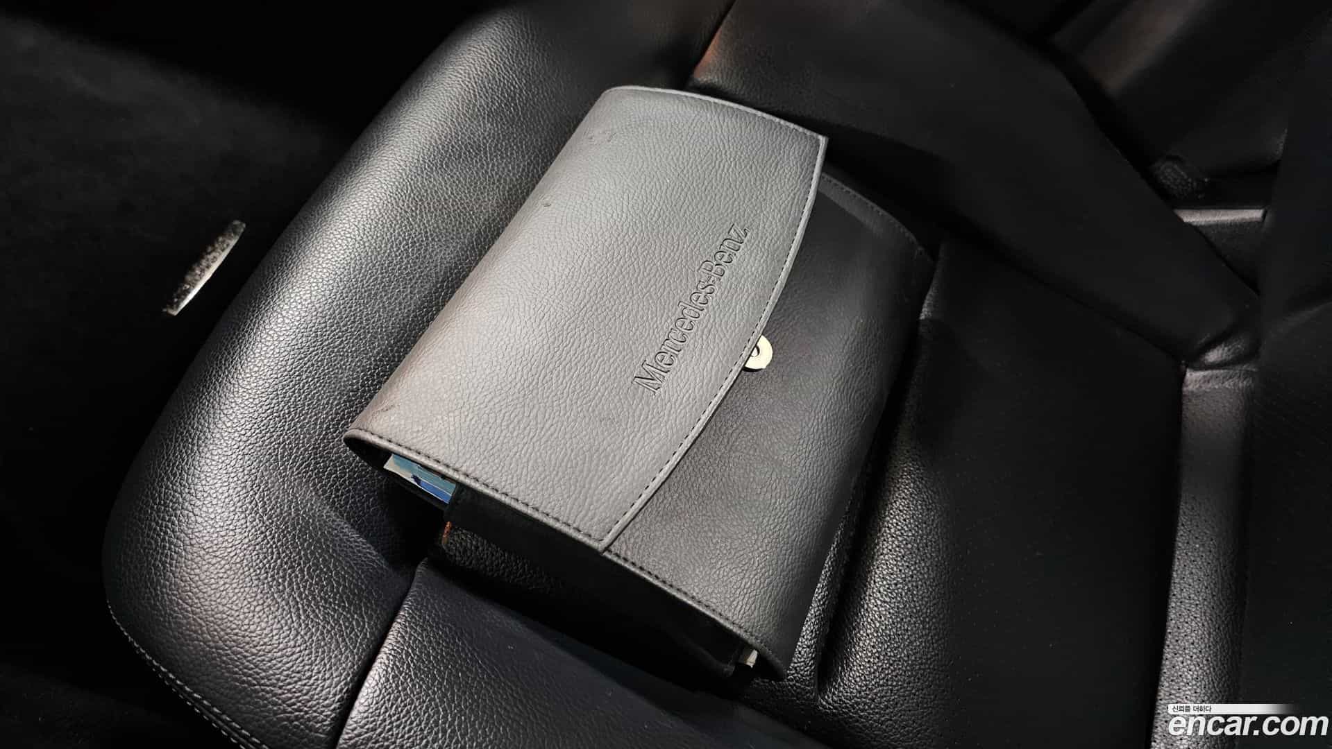 E-Class Mercedes-Benz 2011.11-OPTION-023