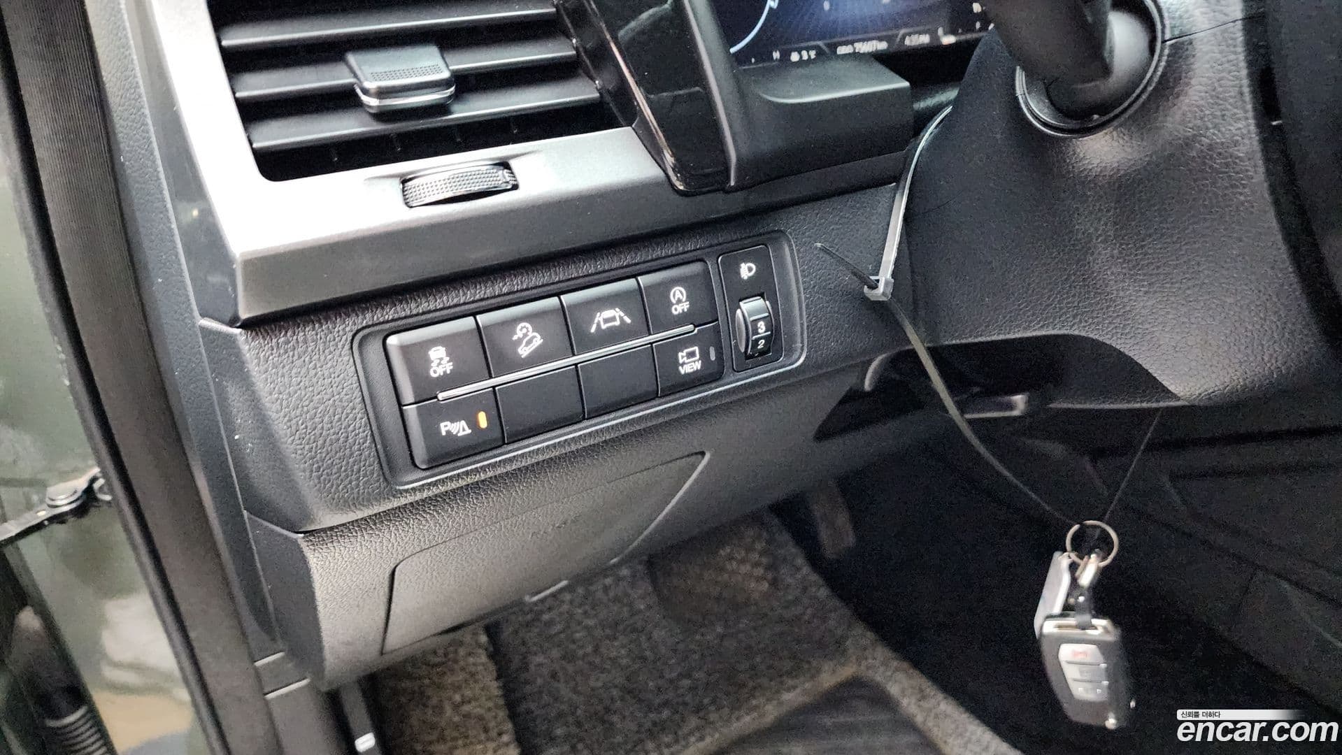 Main__Slider__Photo:Rexton KG_Mobility_Ssangyong 2022.1-15