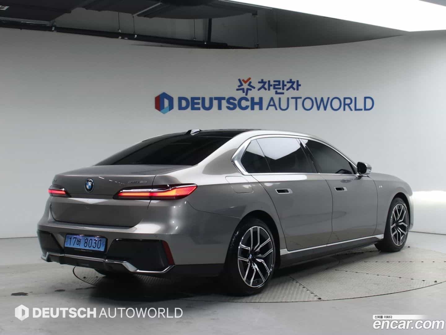 i7 BMW 2024.11-OUTER-002