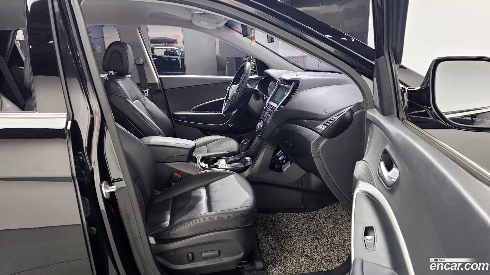 Santafe Hyundai 2016.1-INNER-010