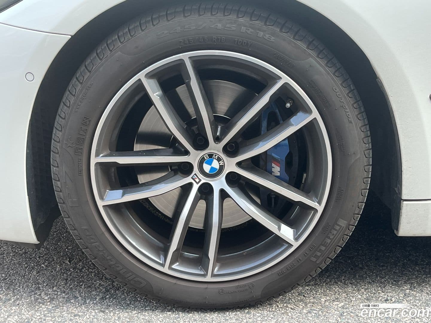 Main__Slider__Photo:5-Series BMW 2023.1-8