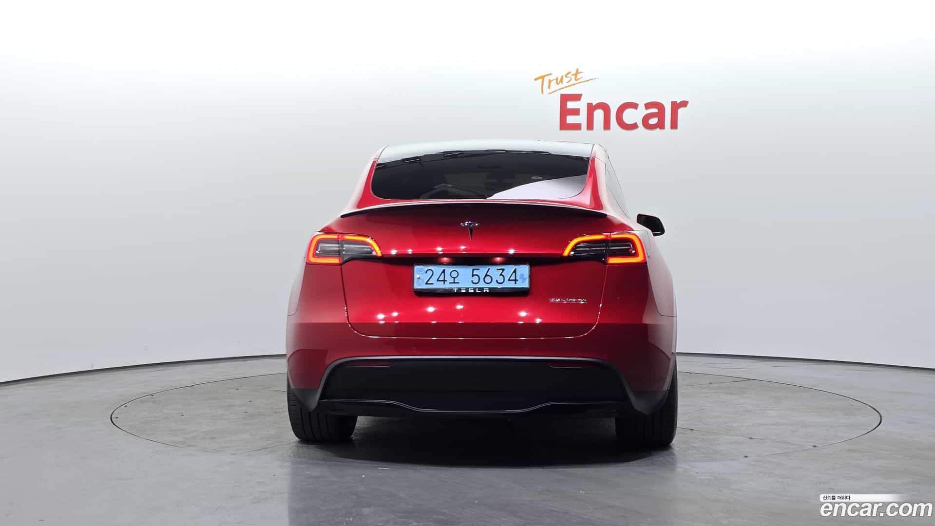 Model Y Tesla 2021.4-OUTER-004