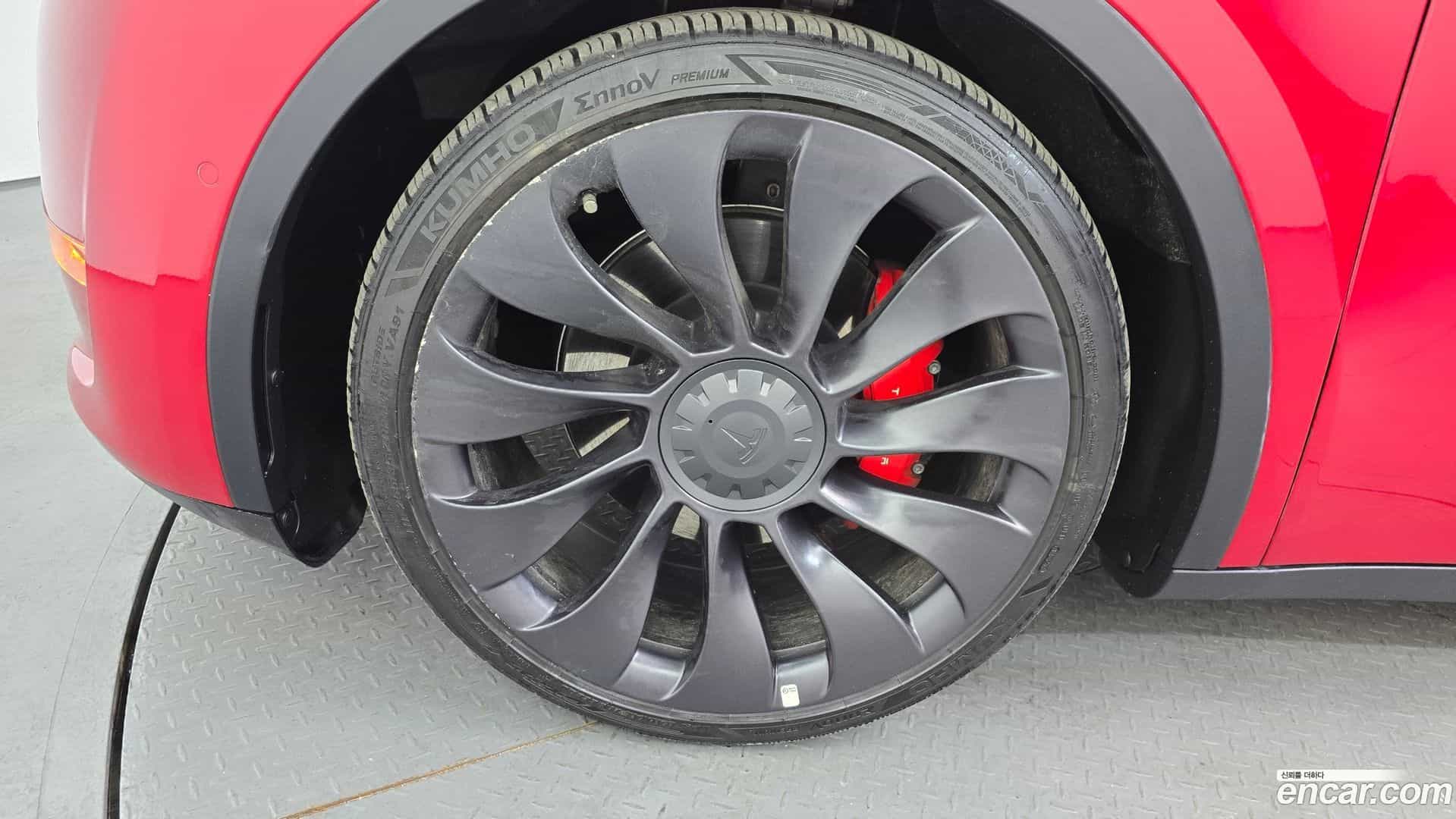 Model Y Tesla 2021.4-OUTER-005