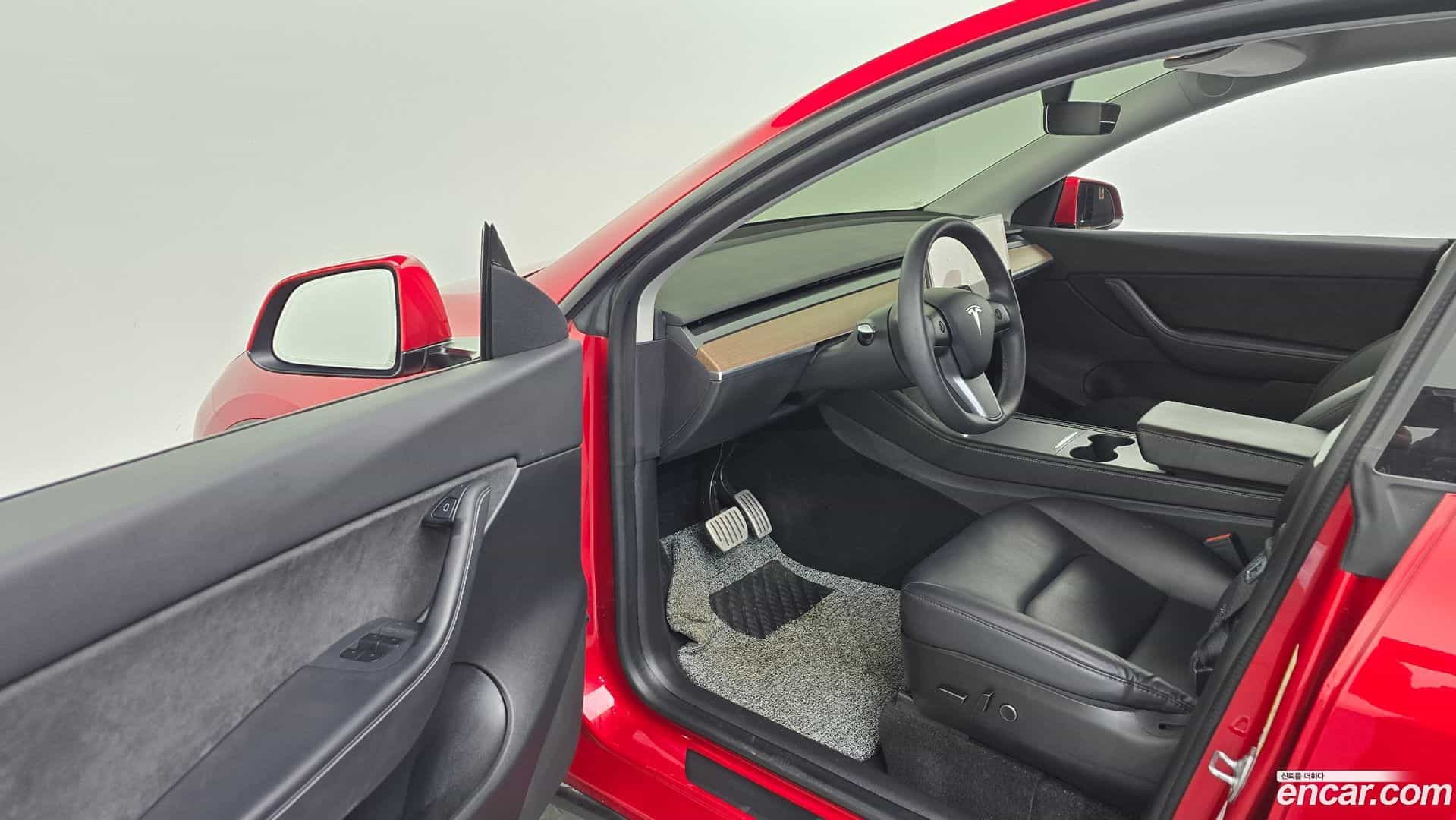 Model Y Tesla 2021.4-INNER-010