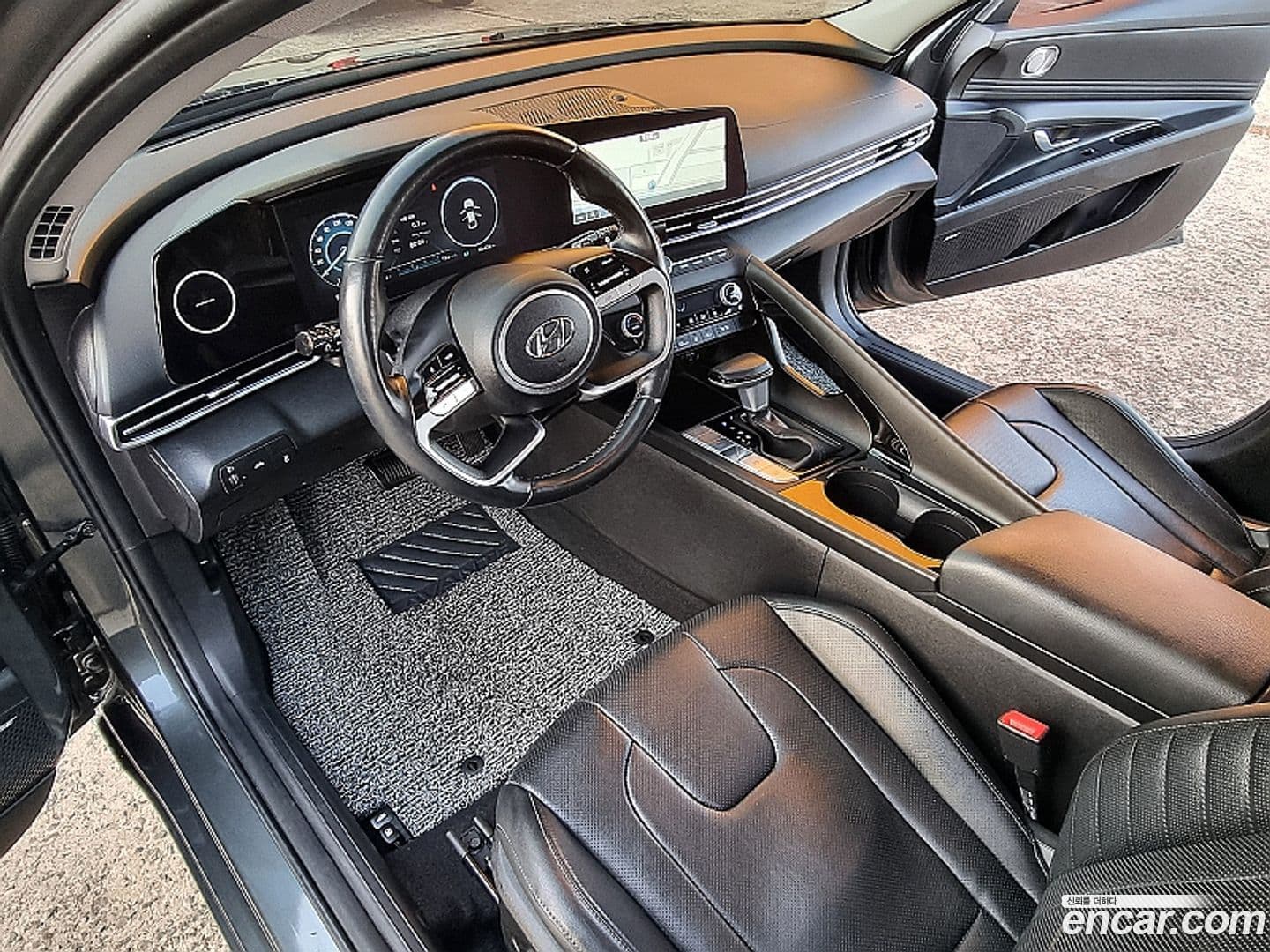 Main__Slider__Photo:AVANTE Hyundai 2022.0-6