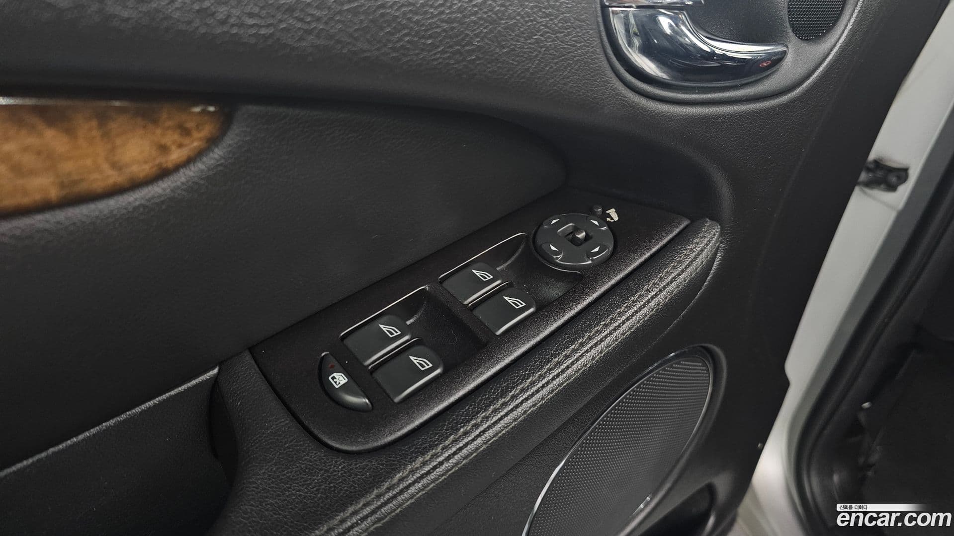 Main__Slider__Photo:X-TYPE Jaguar 2006.0-16