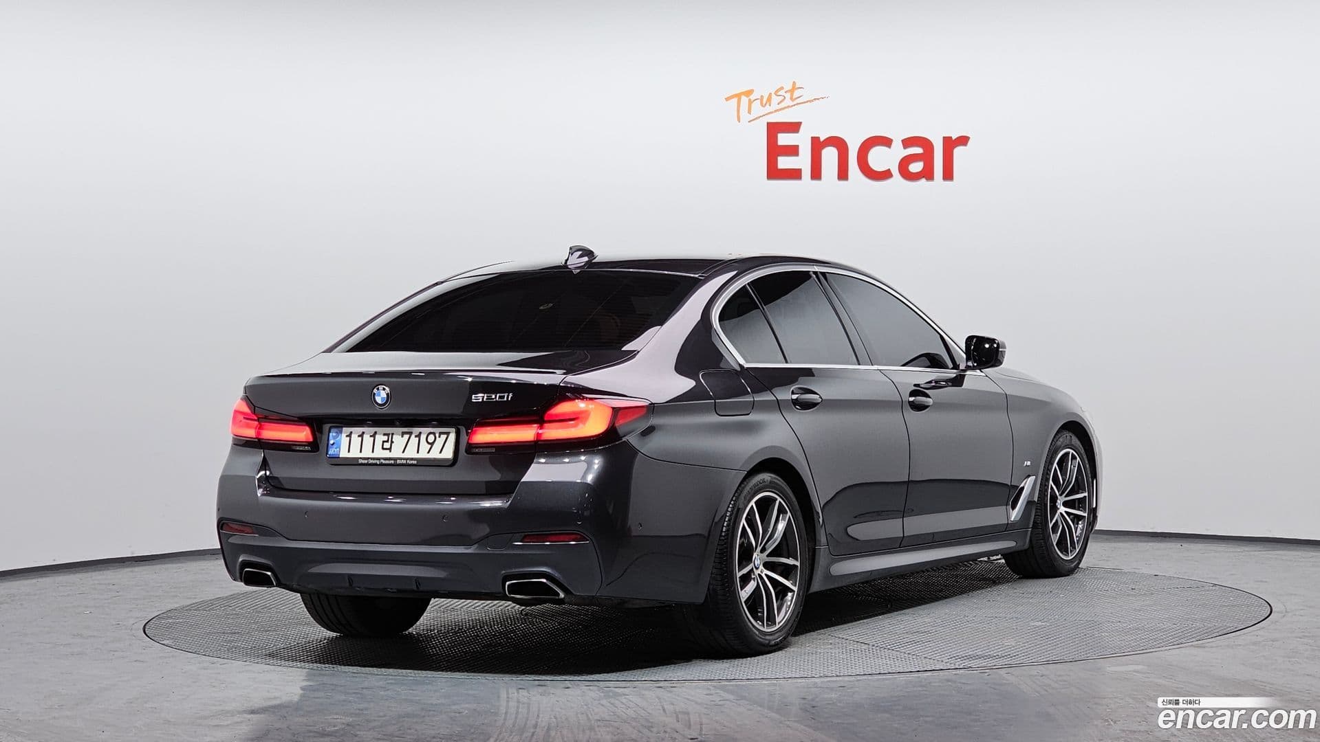 Main__Slider__Photo:5-Series BMW 2021.4-1