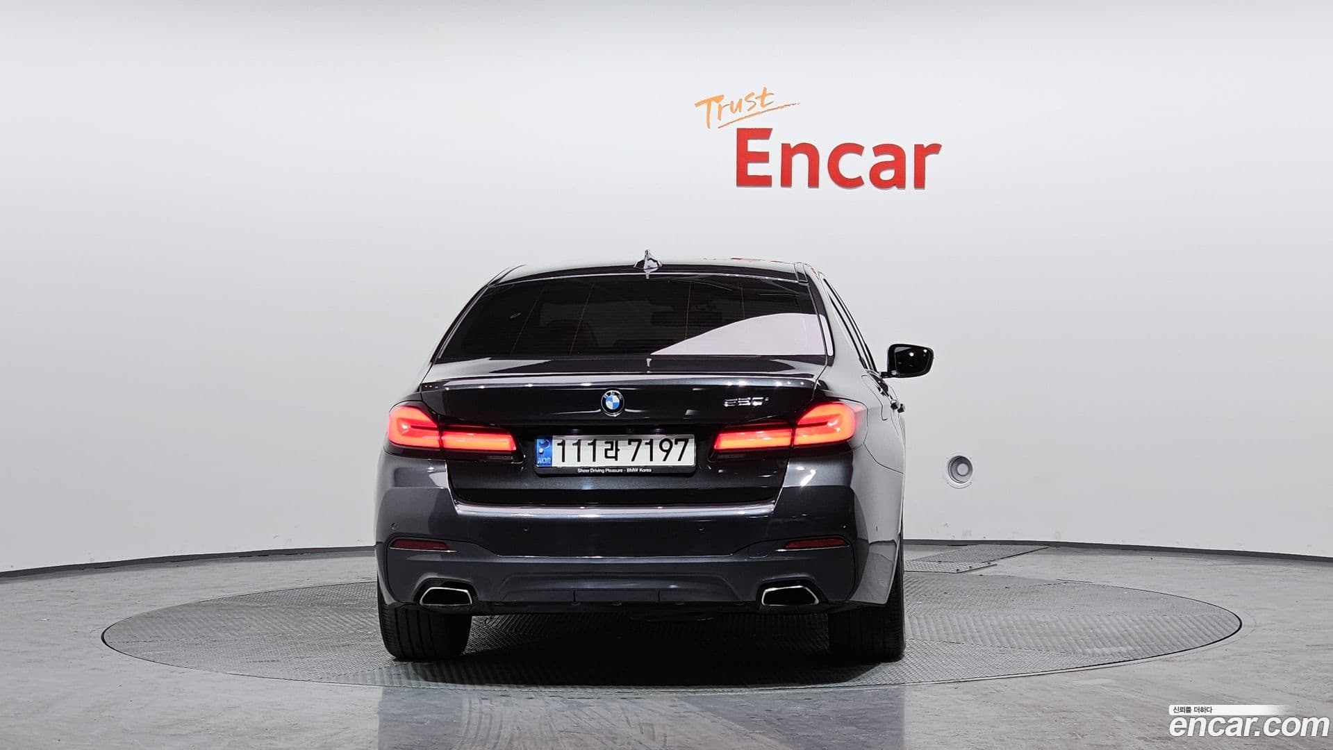 Main__Slider__Photo:5-Series BMW 2021.4-3