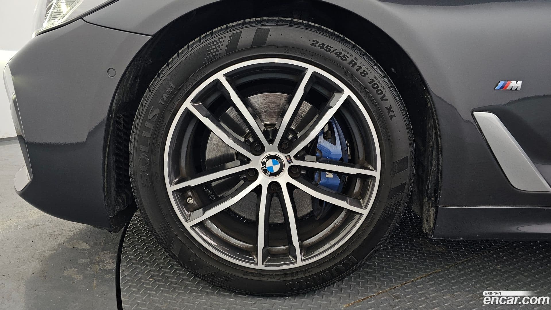 Main__Slider__Photo:5-Series BMW 2021.4-4