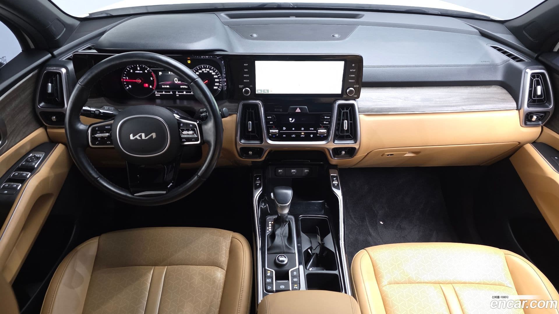 Main__Slider__Photo:Sorento Kia 2022.0-6