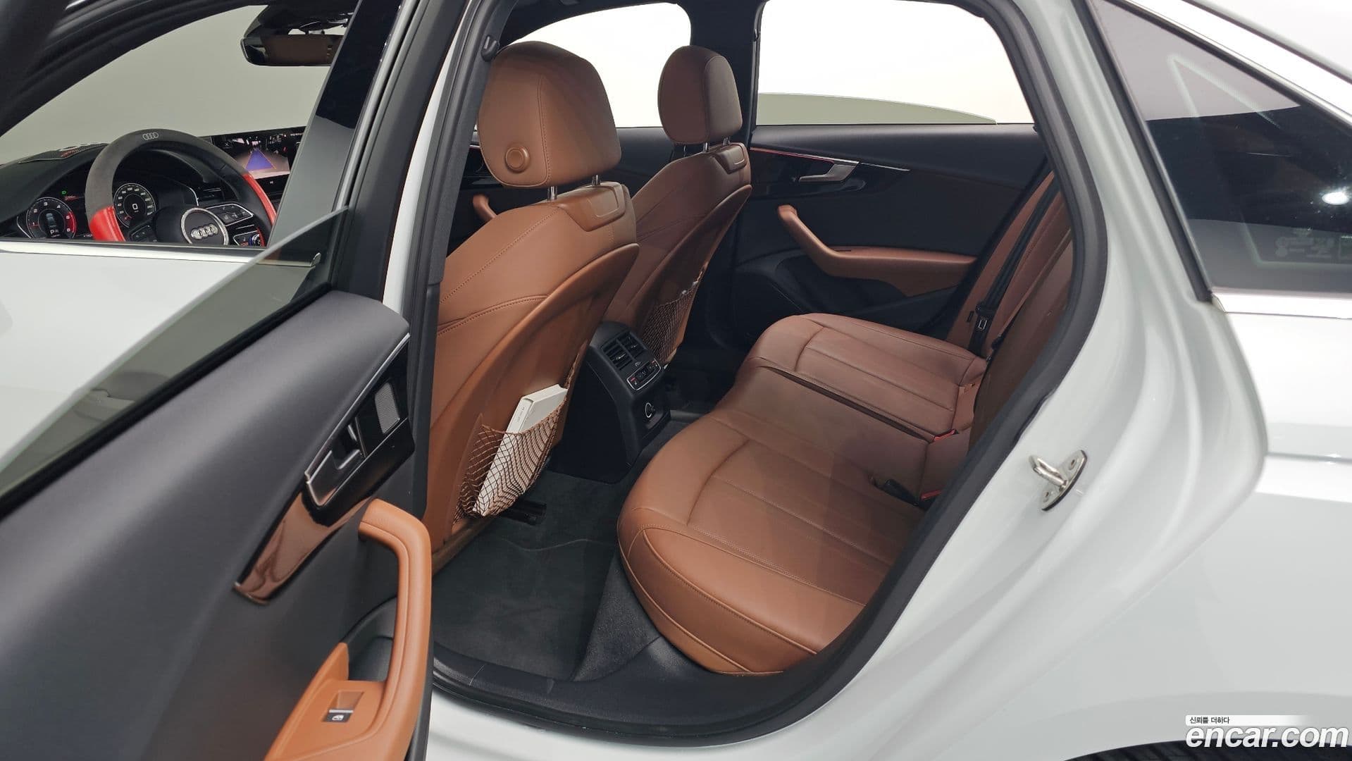 Main__Slider__Photo:A4 Audi 2020.6-11