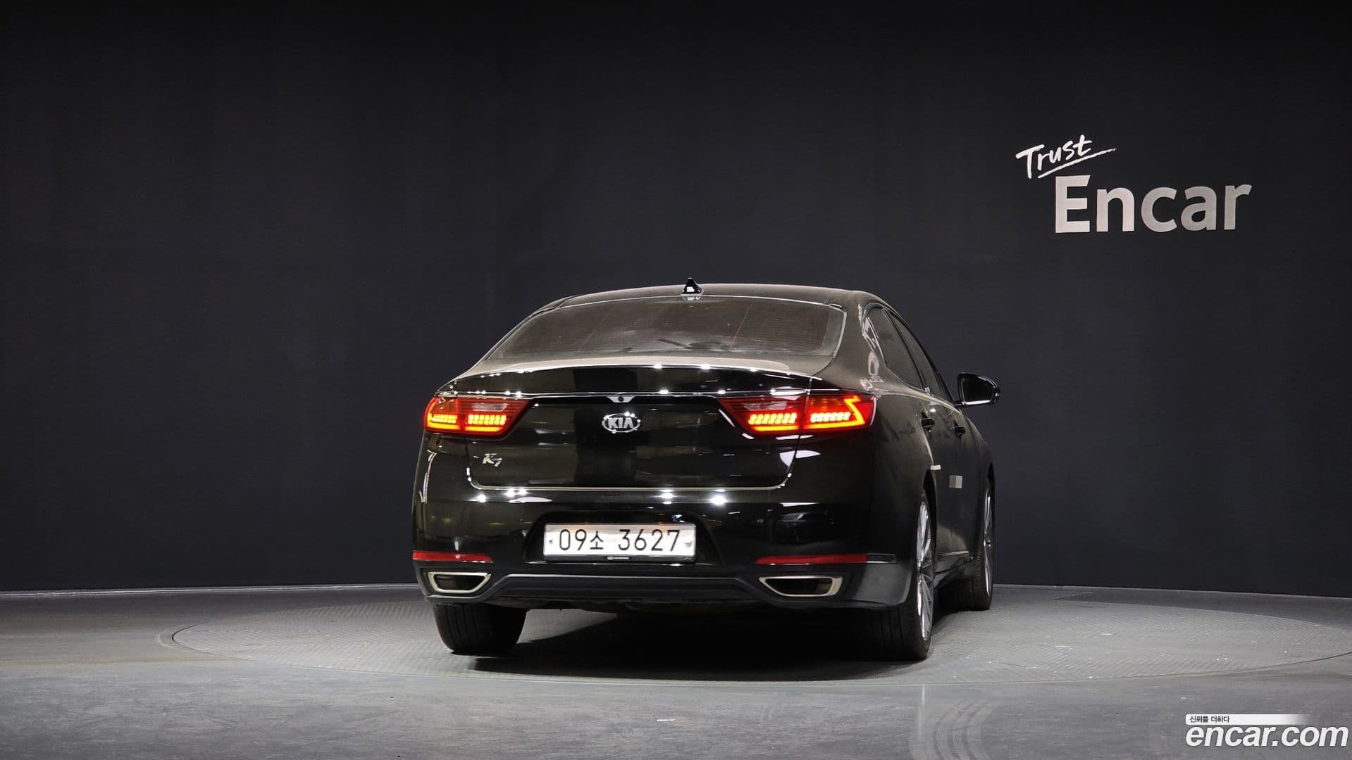 Main__Slider__Photo:K7 Kia 2019.2-3