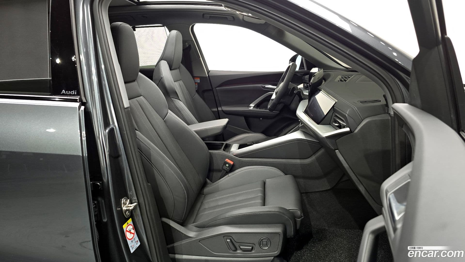 Main__Slider__Photo:Q5 Audi 2025.8-9