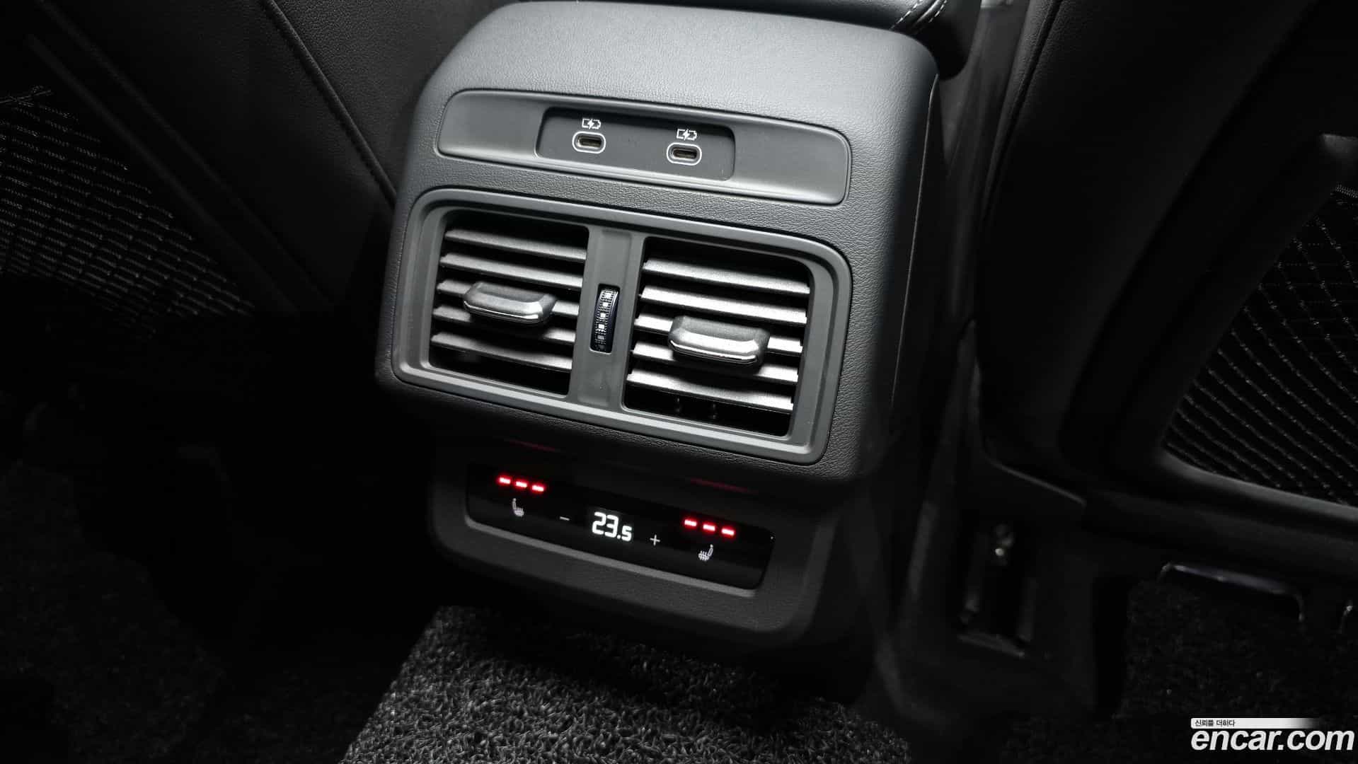 Q5 Audi 2025.8-OPTION-023