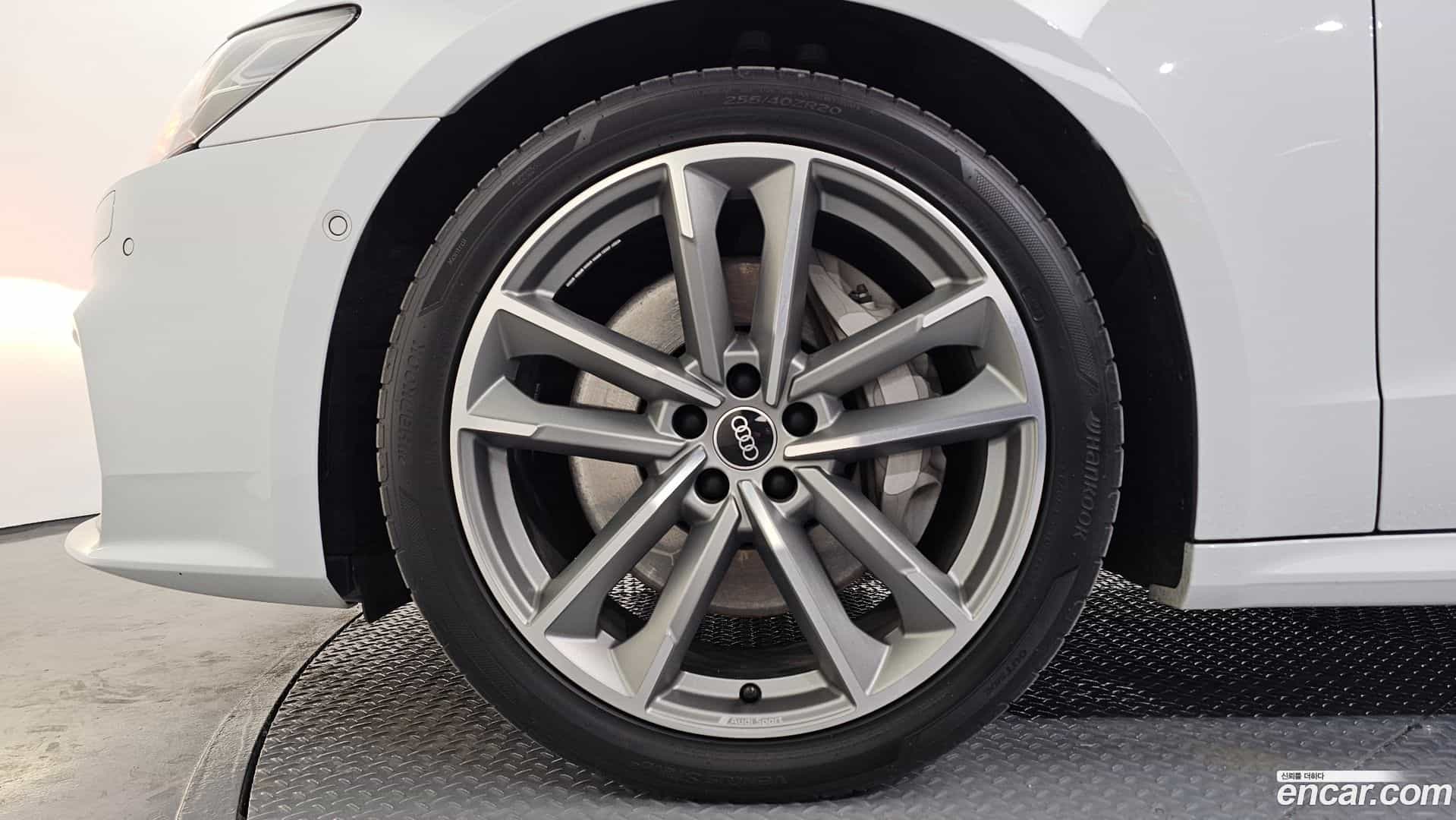 A7 Audi 2021.0-OUTER-005