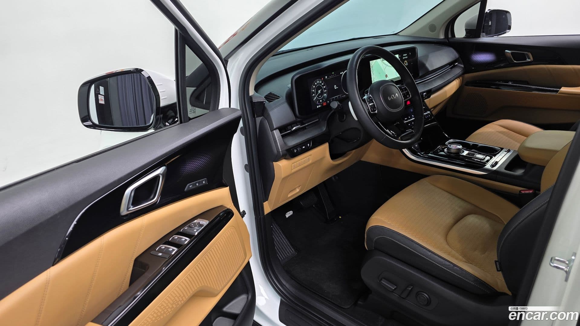 Main__Slider__Photo:Canival Kia 2023.1-10