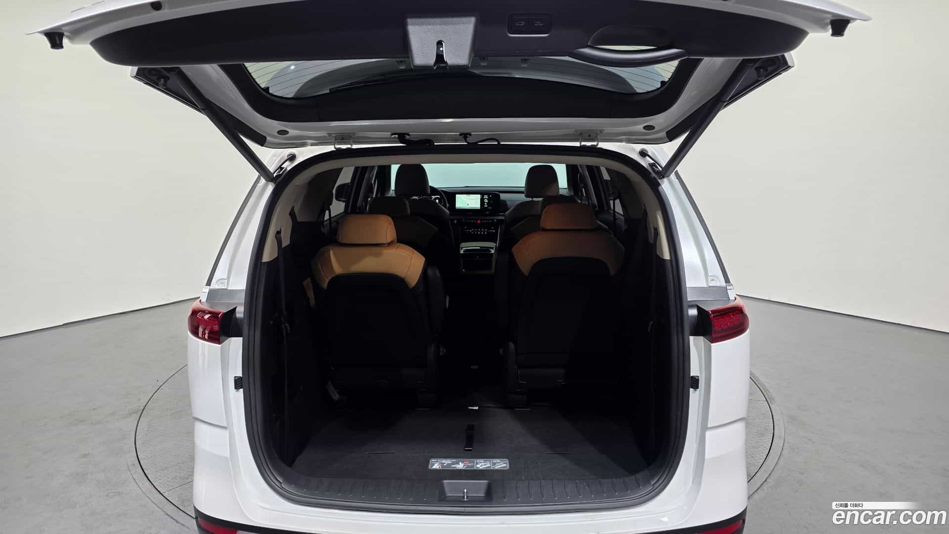 Canival Kia 2023.1-OPTION-024