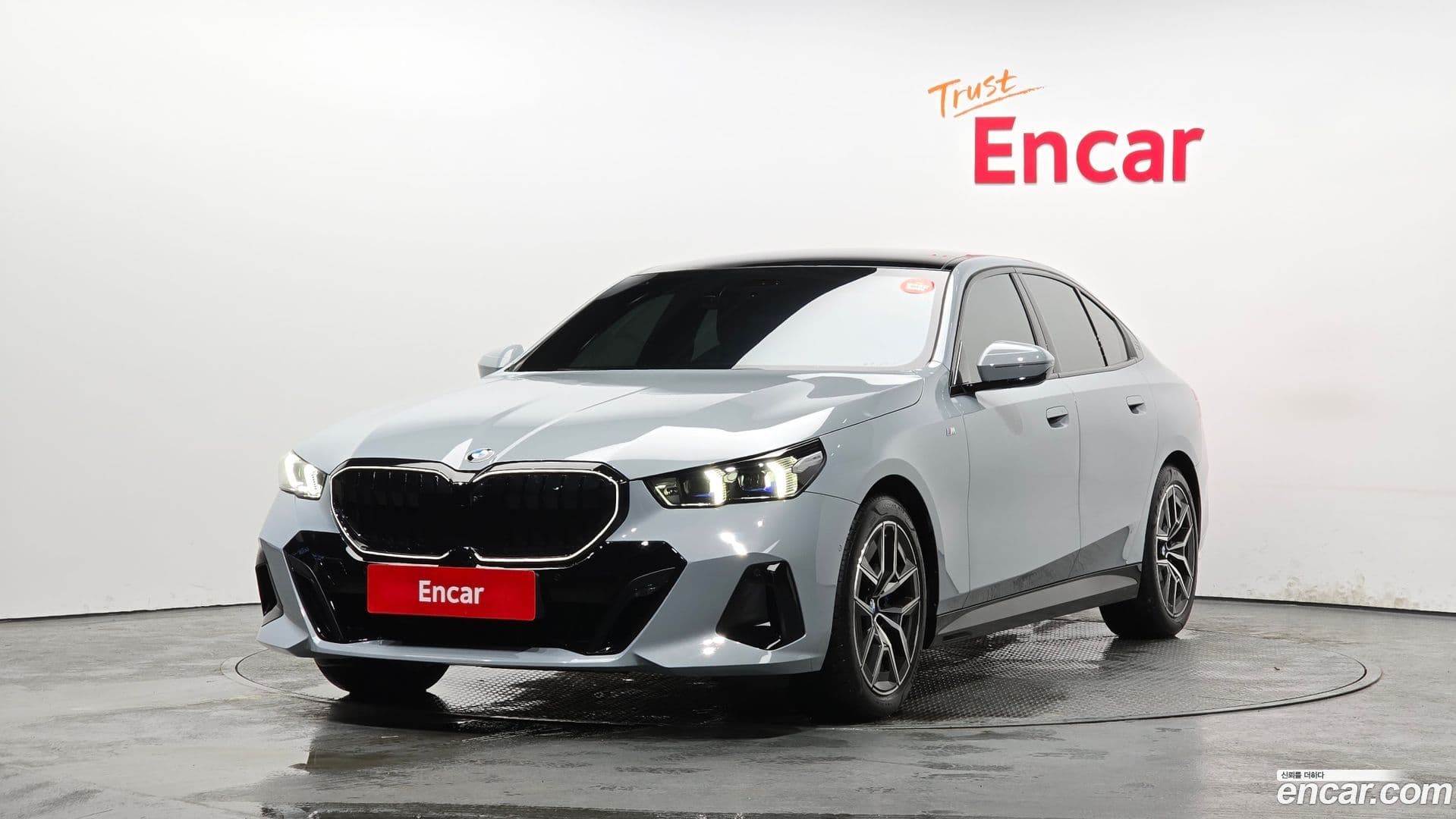 Main__Slider__Photo:5-Series BMW 2025.5-0