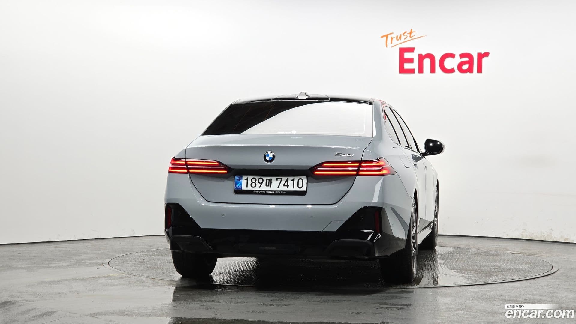 Main__Slider__Photo:5-Series BMW 2025.5-3