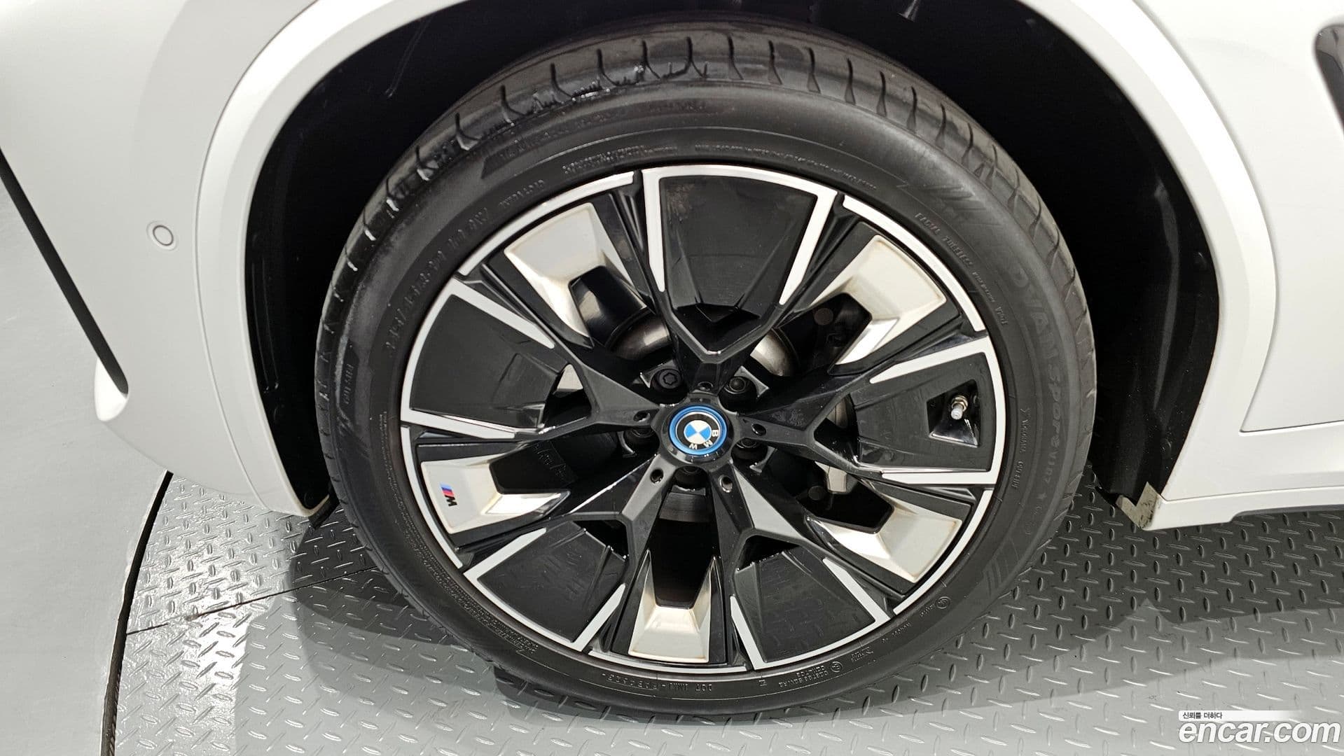 Main__Slider__Photo:iX3 BMW 2024.4-4