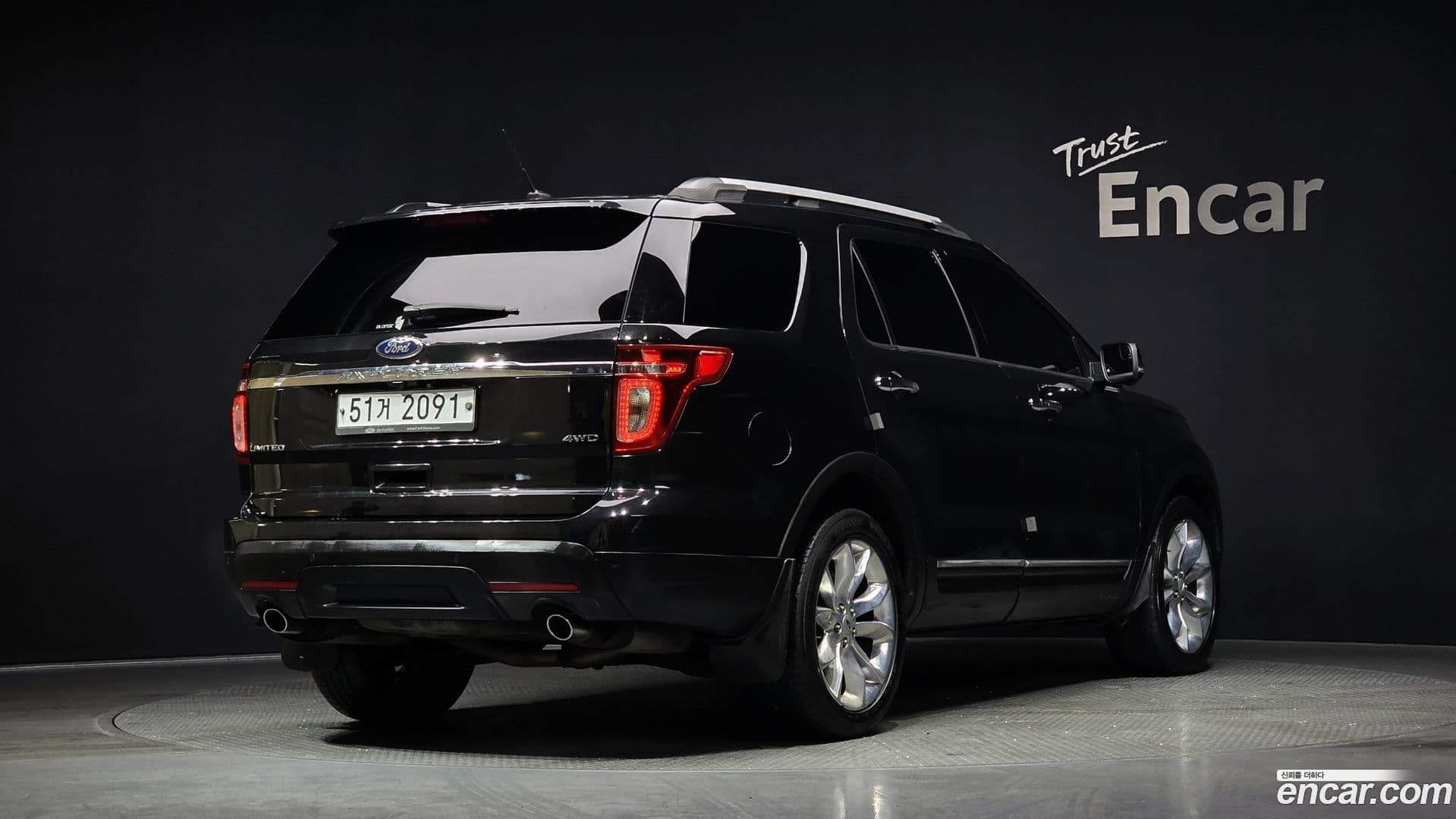 Main__Slider__Photo:Explorer Ford 2015.2-1