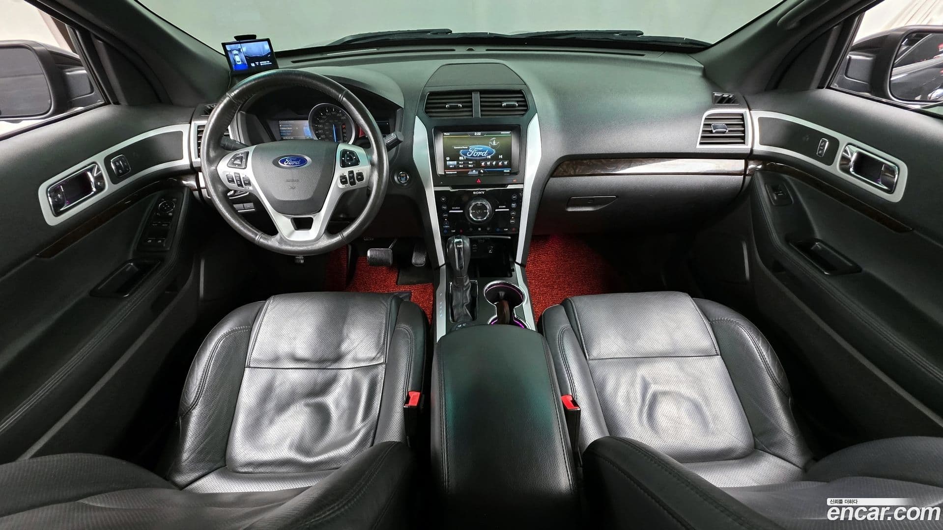 Main__Slider__Photo:Explorer Ford 2015.2-6