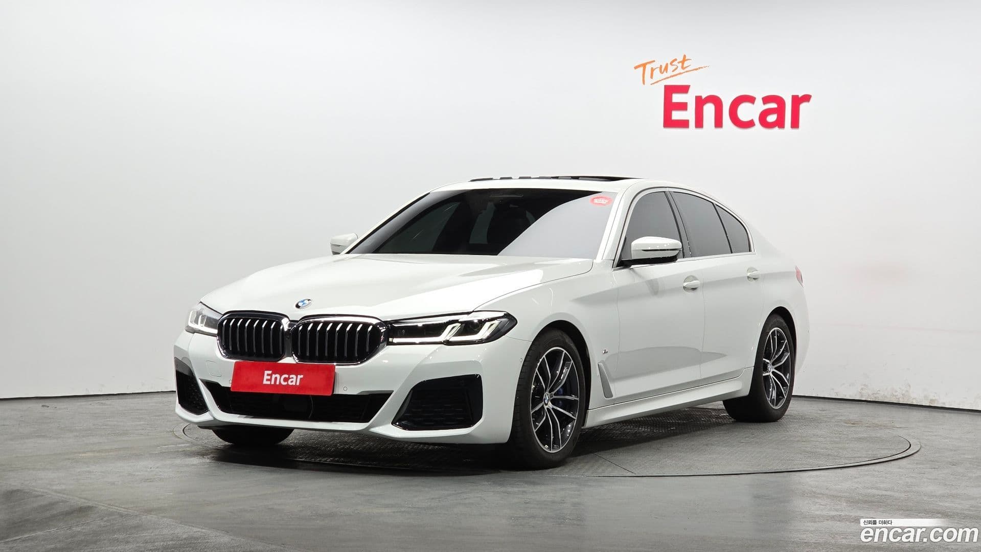 Main__Slider__Photo:5-Series BMW 2023.1-0