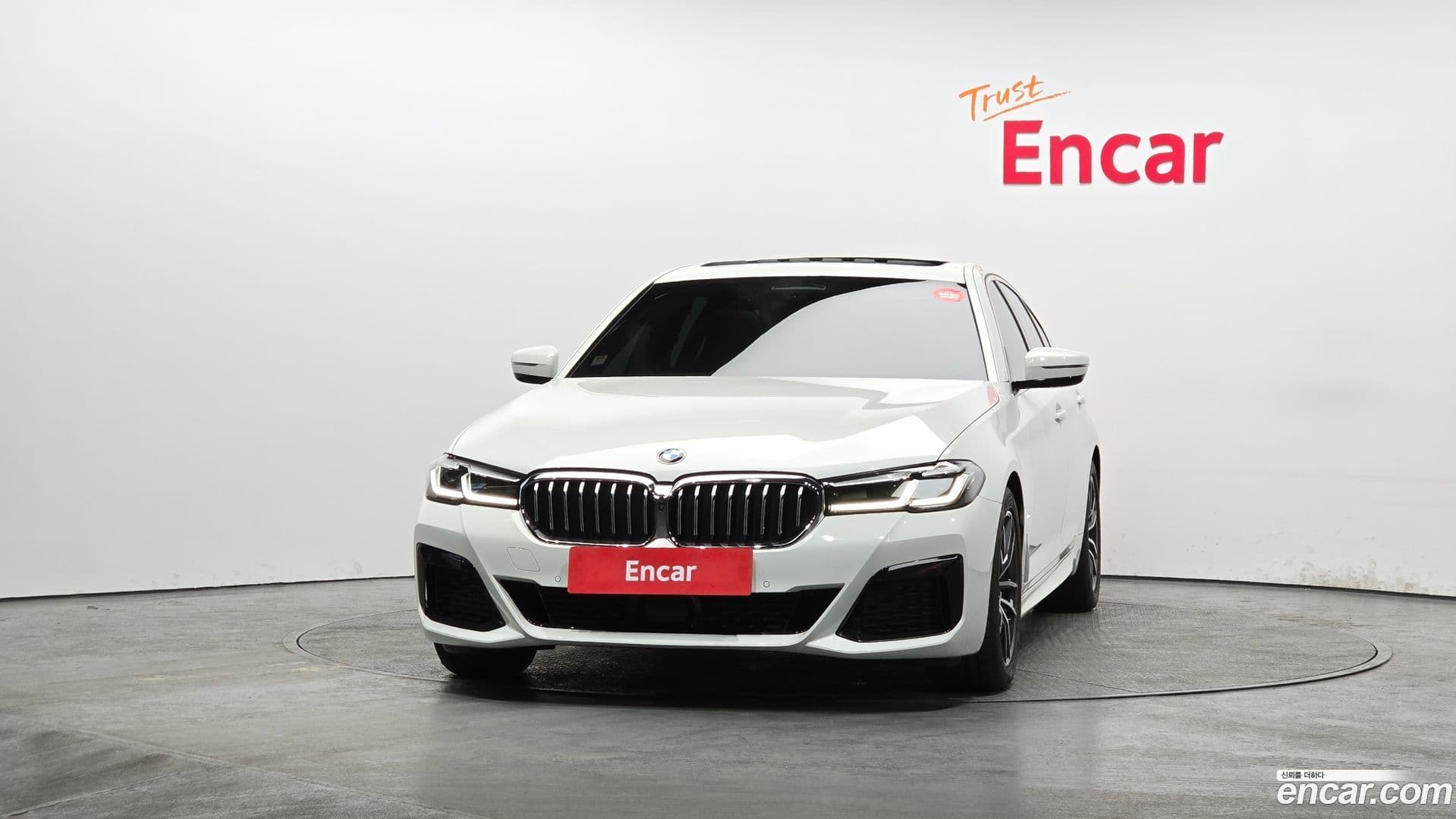 Main__Slider__Photo:5-Series BMW 2023.1-2