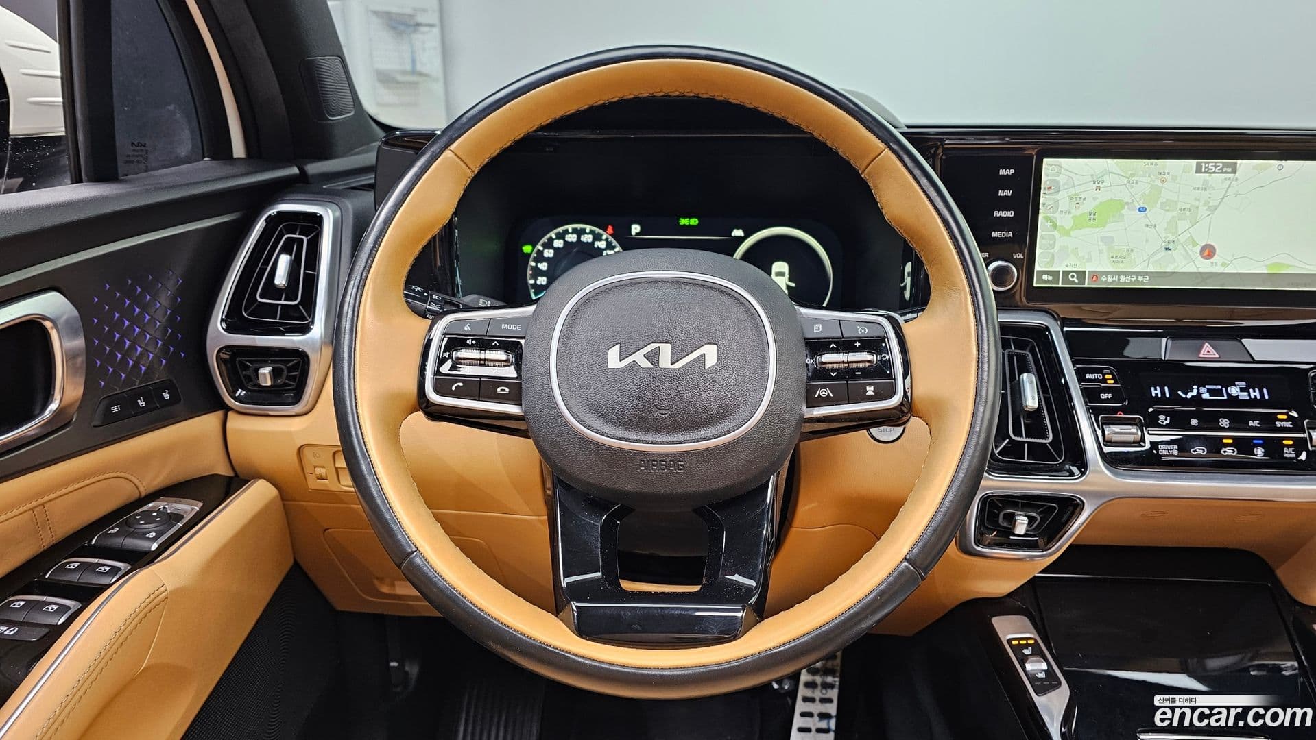 Main__Slider__Photo:Sorento Kia 2022.10-12