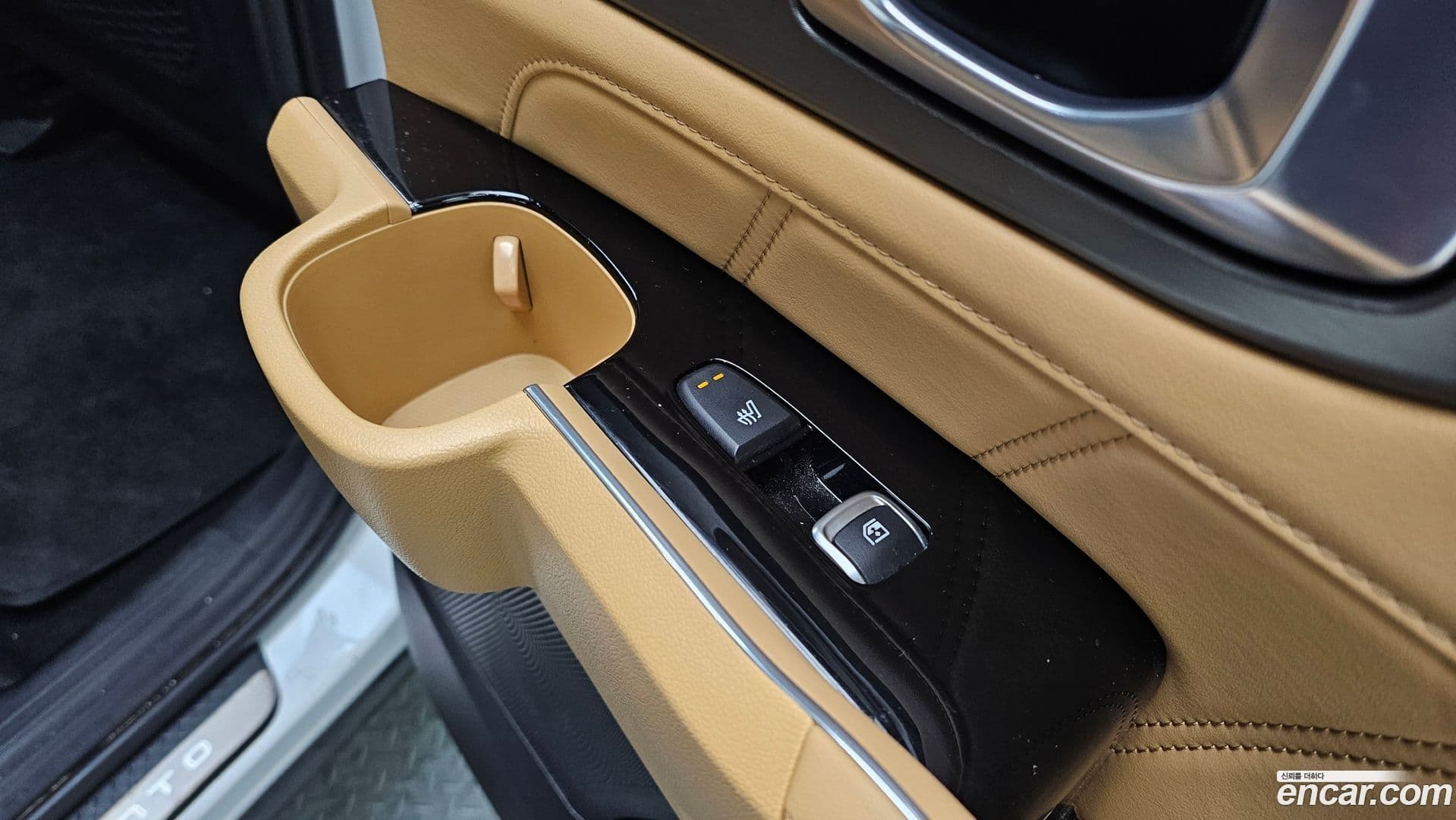 Main__Slider__Photo:Sorento Kia 2022.10-17