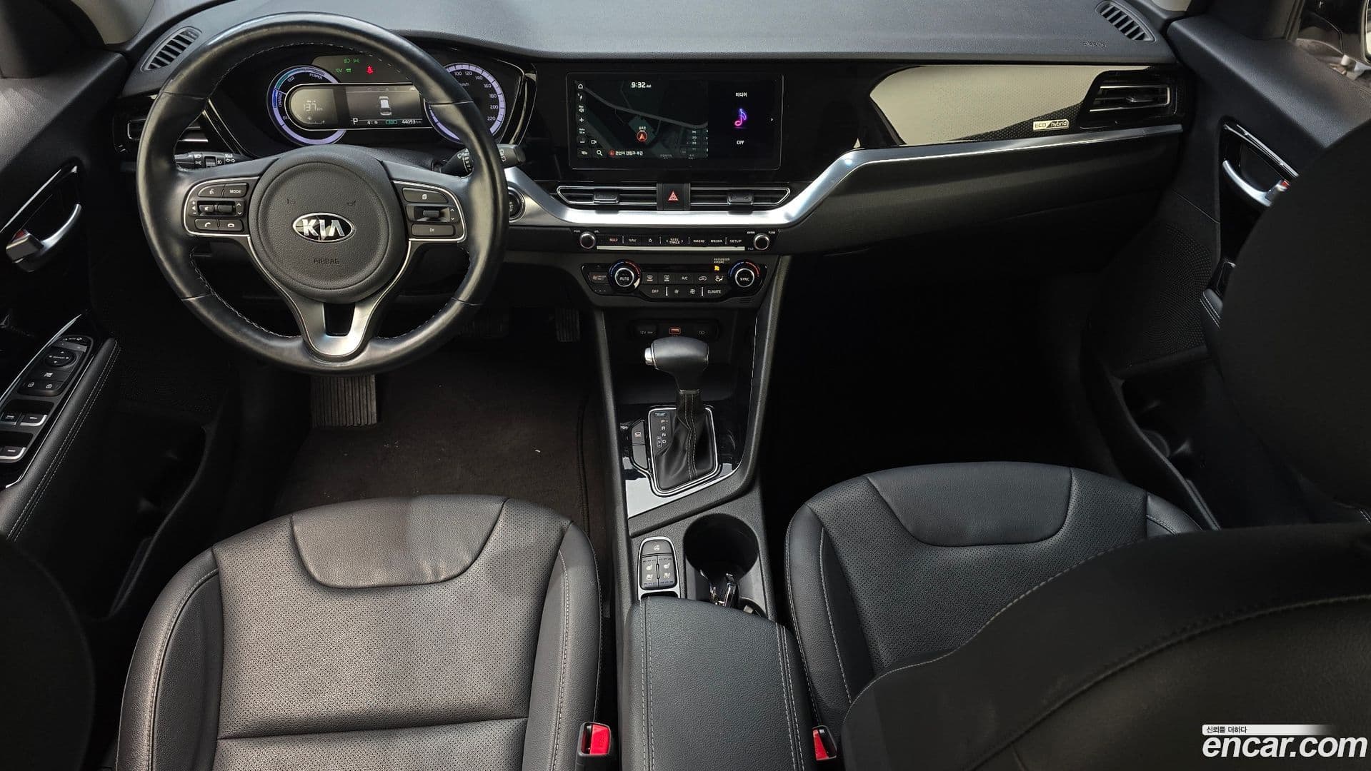 Main__Slider__Photo:Niro Kia 2020.7-6