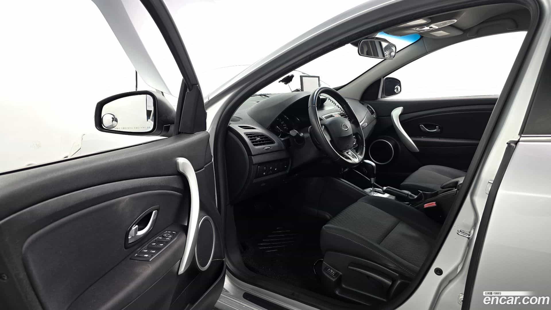 SM3 Renault-KoreaSamsung 2010.11-OPTION-015