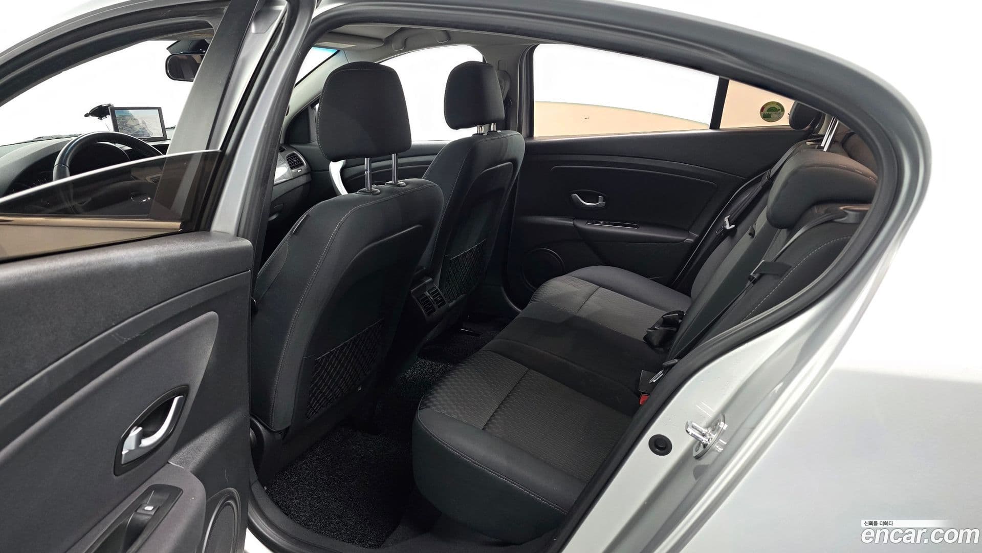 Main__Slider__Photo:SM3 Renault-KoreaSamsung 2010.11-11